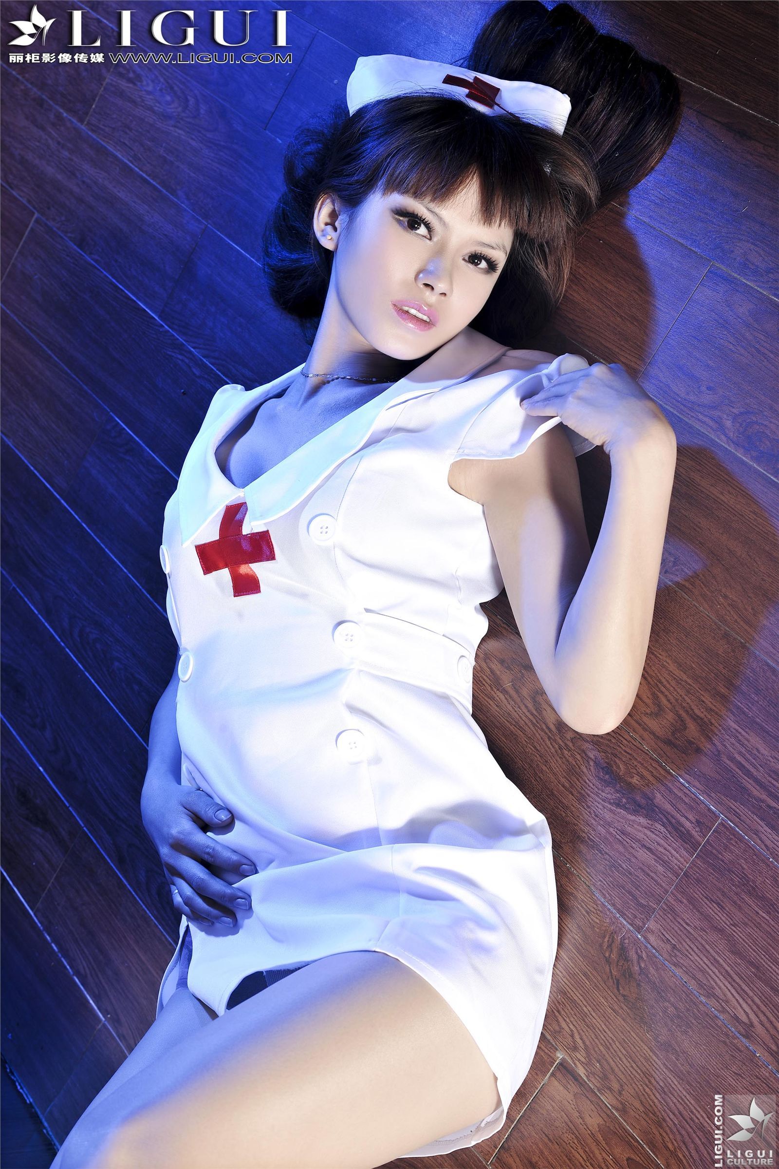 [丽柜] 2013.04.19 网络丽人 MODEL 晴晴 高清制服写真