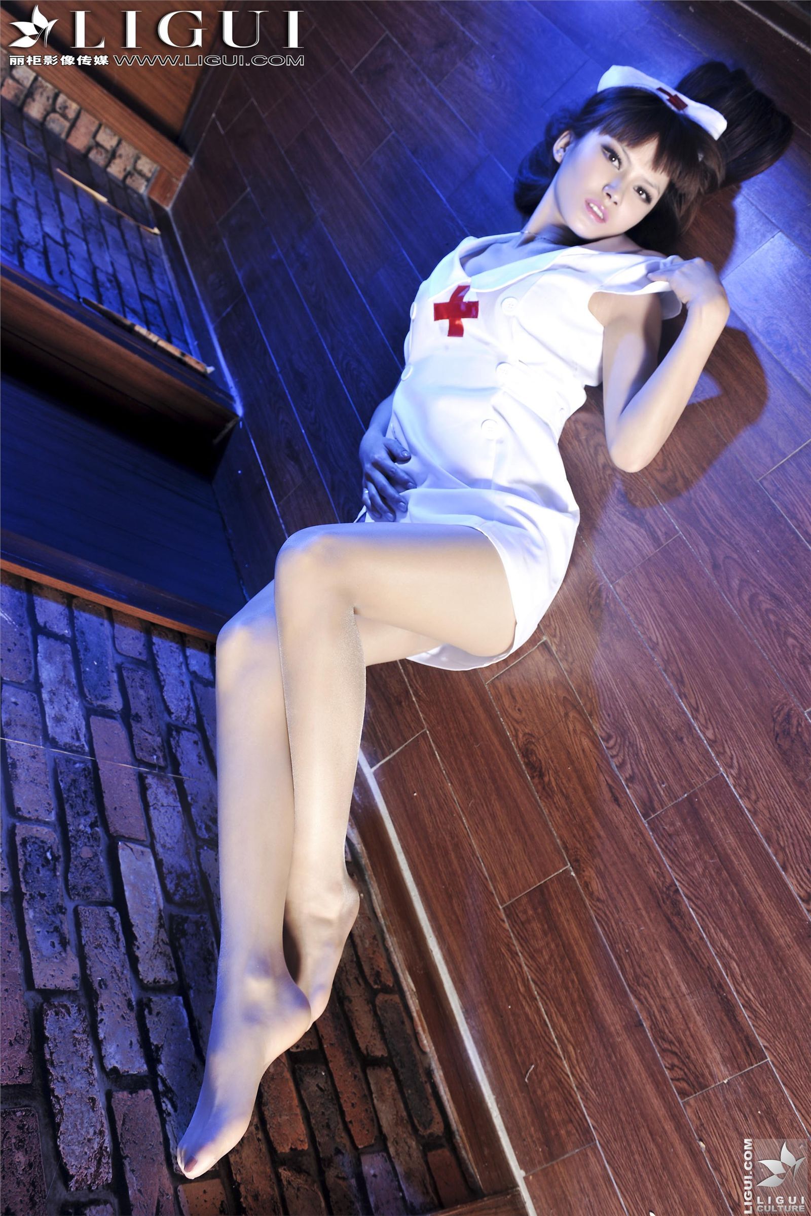 [丽柜] 2013.04.19 网络丽人 MODEL 晴晴 高清制服写真