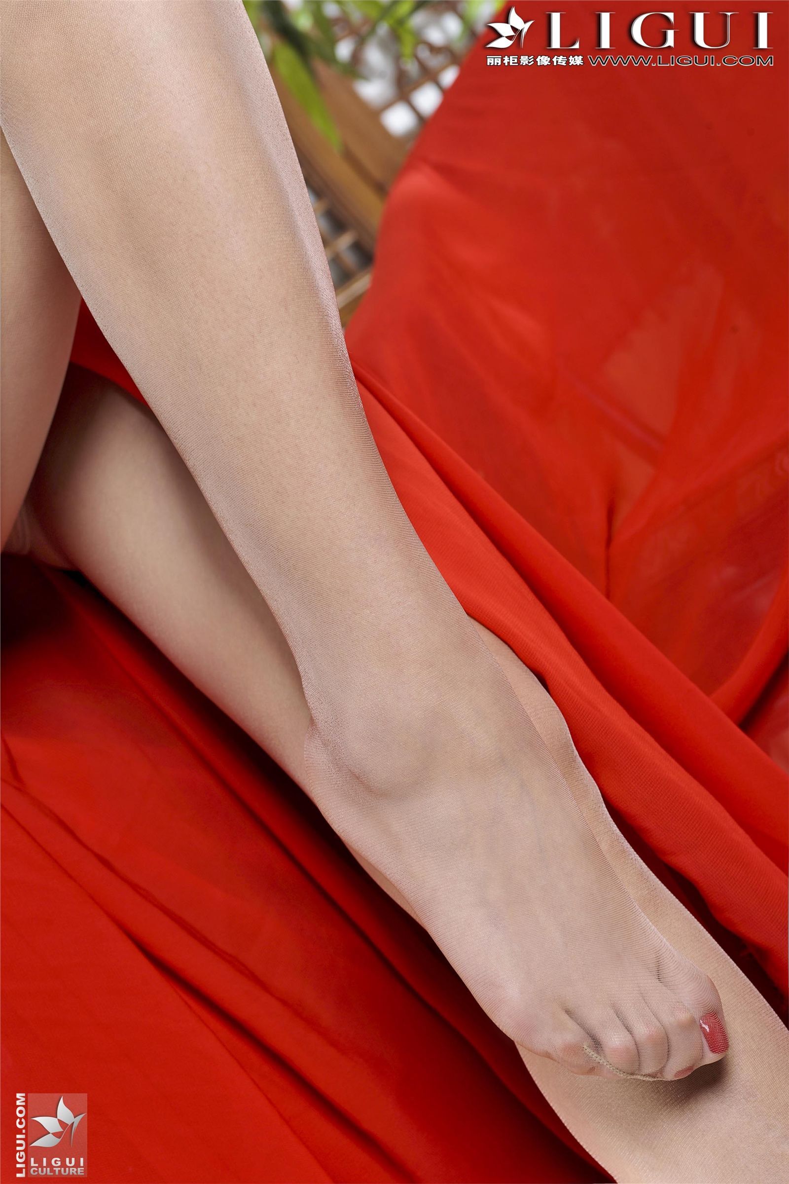 [丽柜] 2013.04.28 时尚写真 MODEL 晴晴