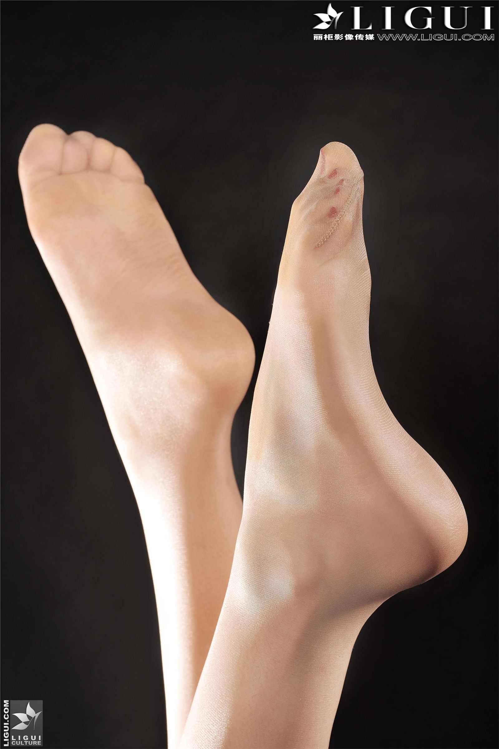 [丽柜] [10-14] Model 文欣