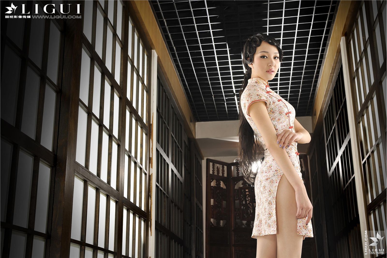 [麗櫃] 20131106 網絡麗人 Amily