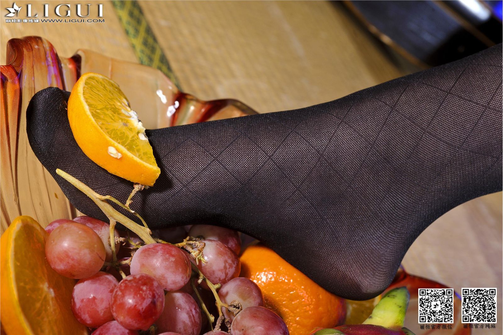 [丽柜][11-14]另类视觉 Model - 文静