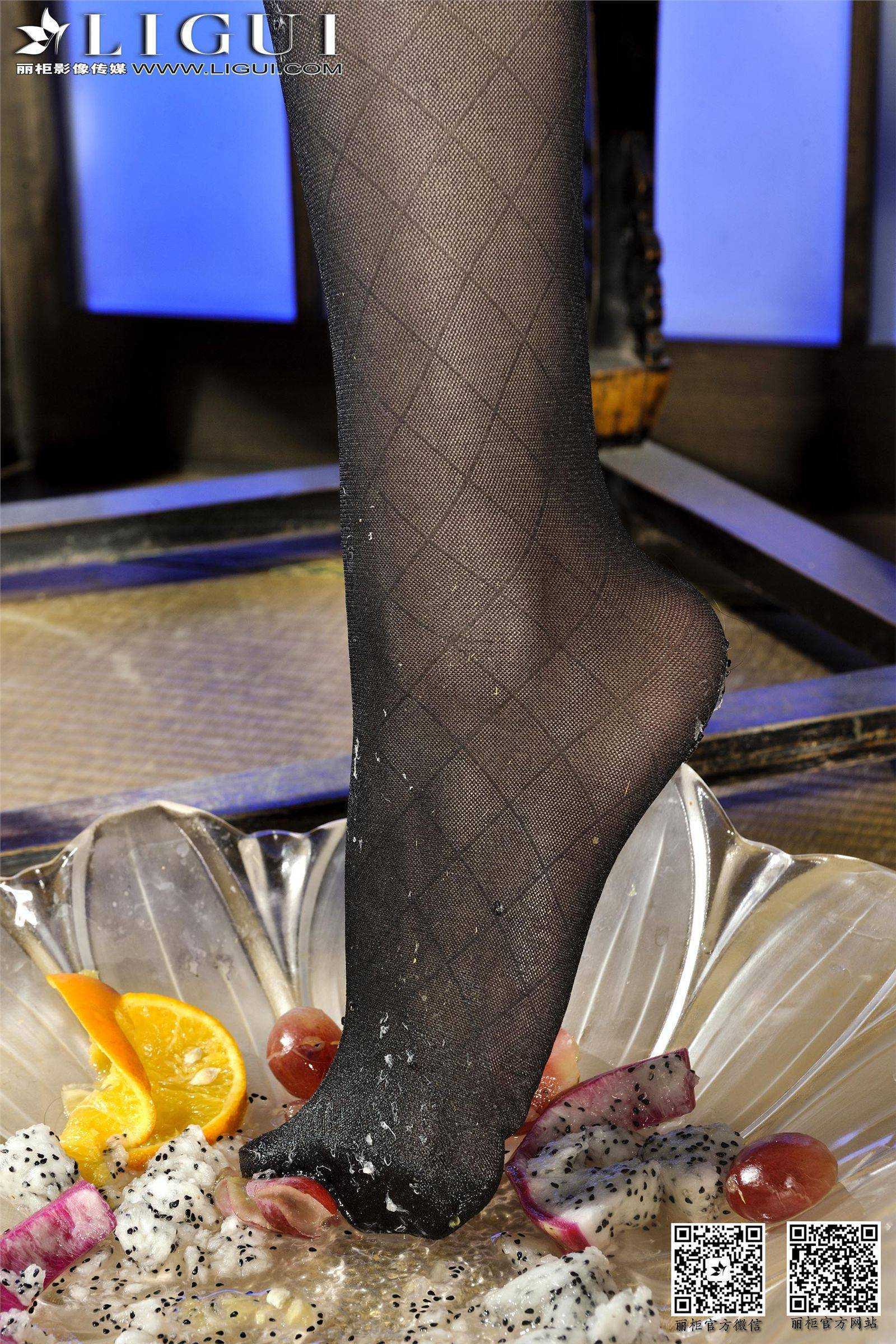 [麗櫃][11-16]另類視覺 Model-文靜