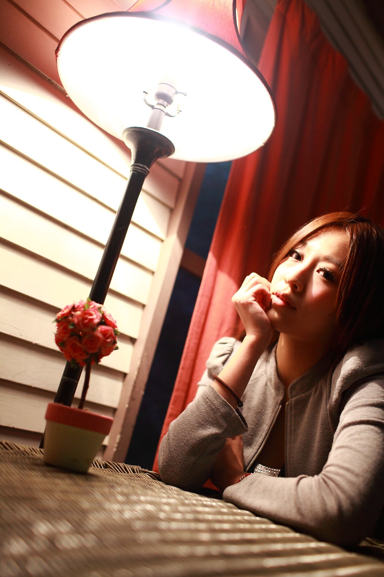 麻豆系列高清美女图片 2011年4月04日 小鹿 国产性感美女