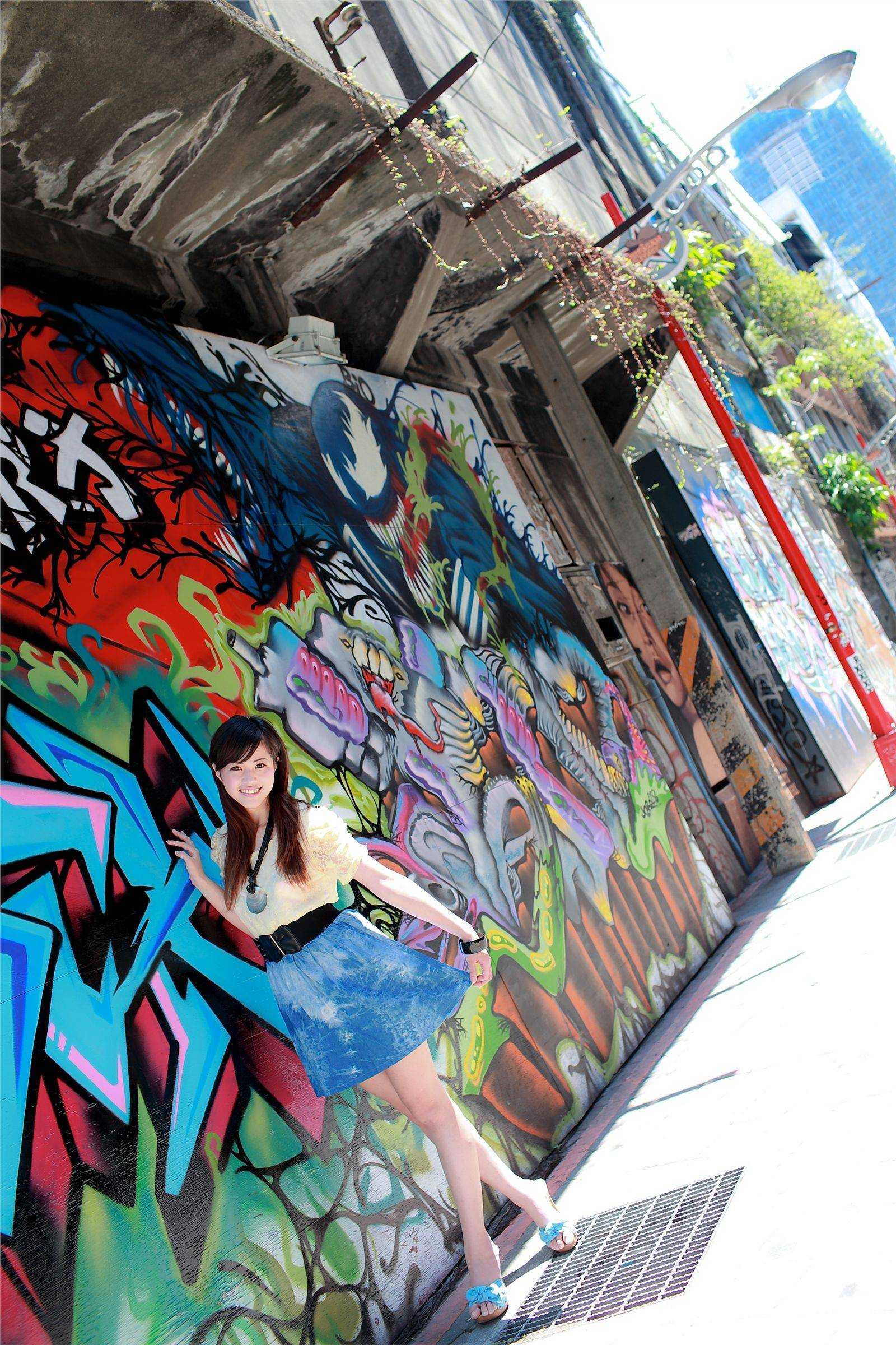 麻豆系列高清美女图片 2011年4月10日 Livia 国产性感美女