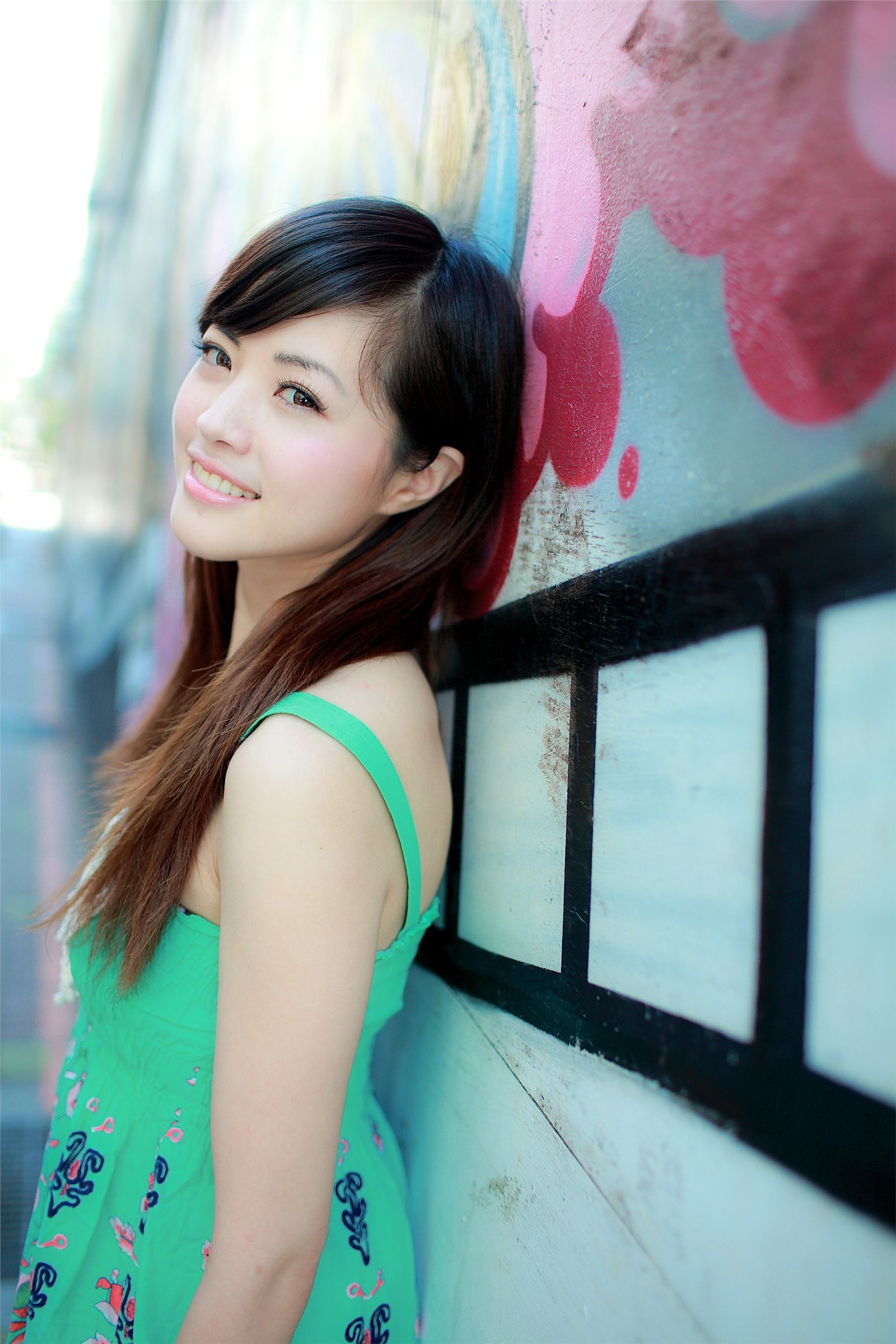 麻豆系列高清美女图片 2011年4月10日 Livia 国产性感美女