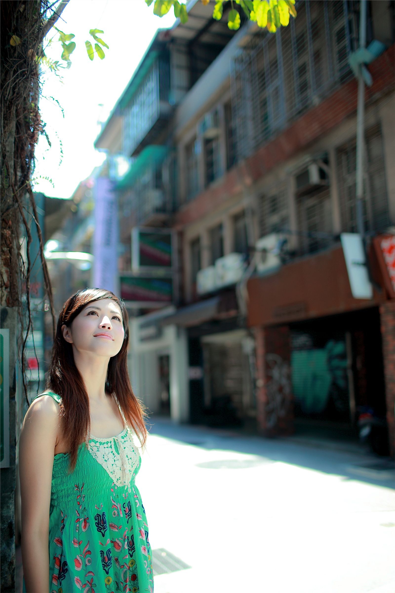 麻豆系列高清美女图片 2011年4月10日 Livia 国产性感美女