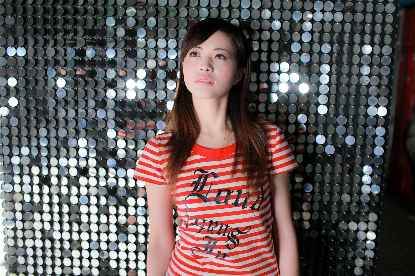 麻豆系列高清美女图片 2011年4月10日 Livia 国产性感美女