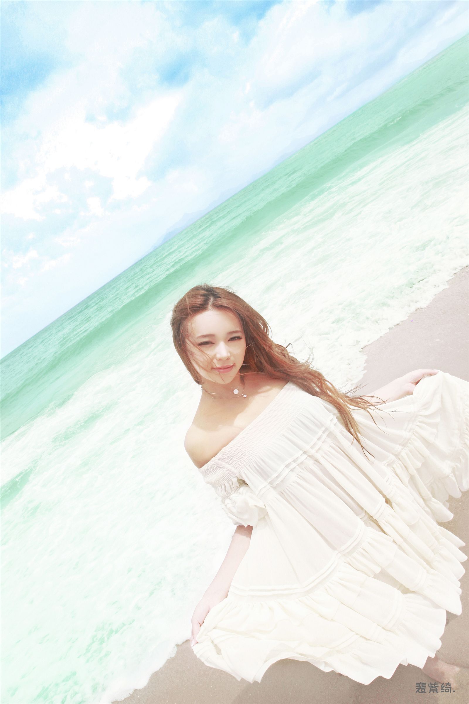 花园南丫岛裴紫绮比尼粉红诱惑