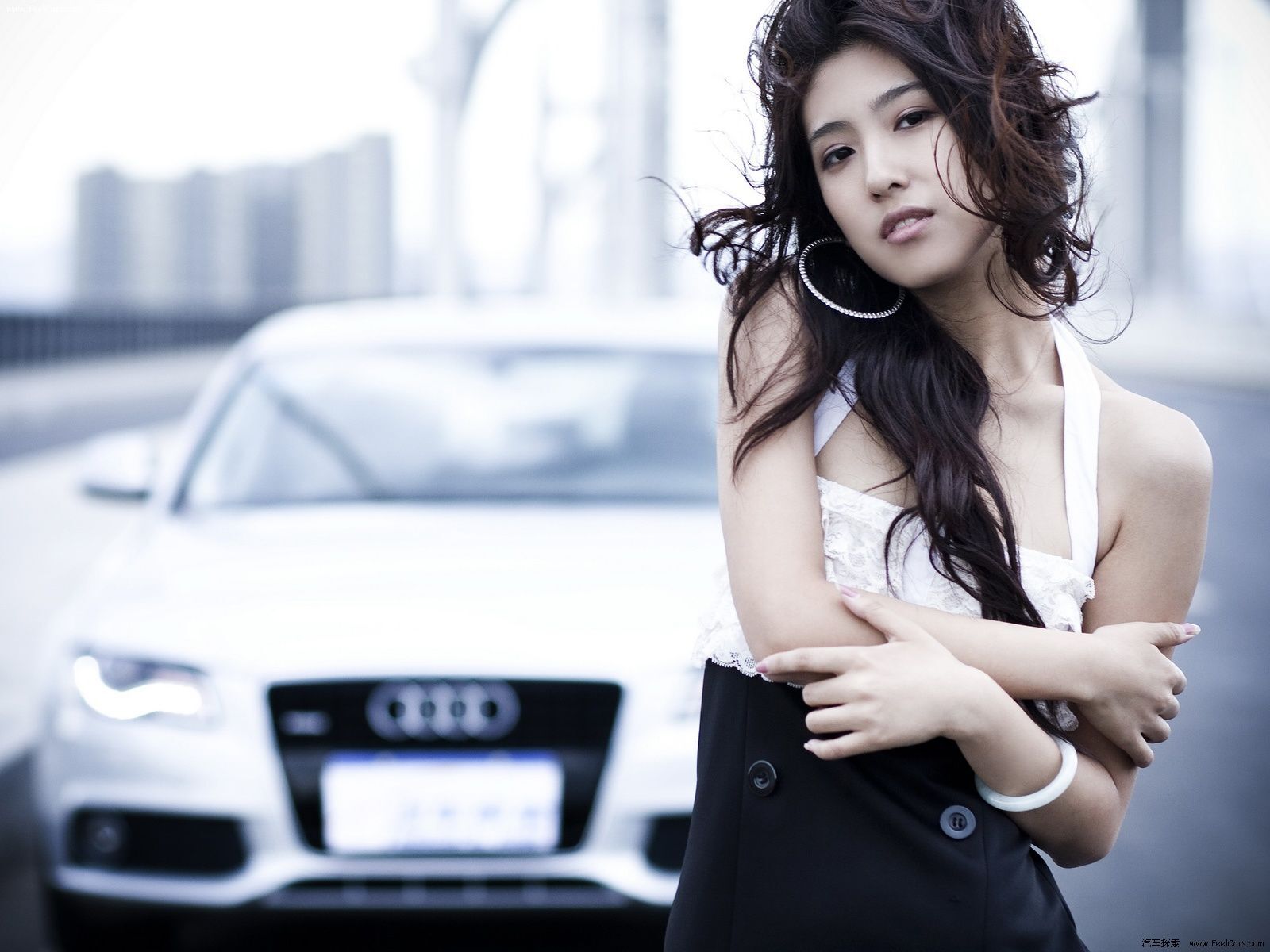 一组美艳的美女车模 名车模特套图