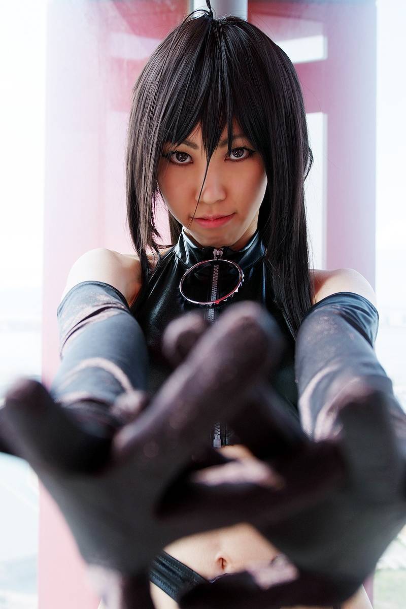 [网络收集] 2013.08.06 黑色皮抹胸皮小裤衩长皮靴