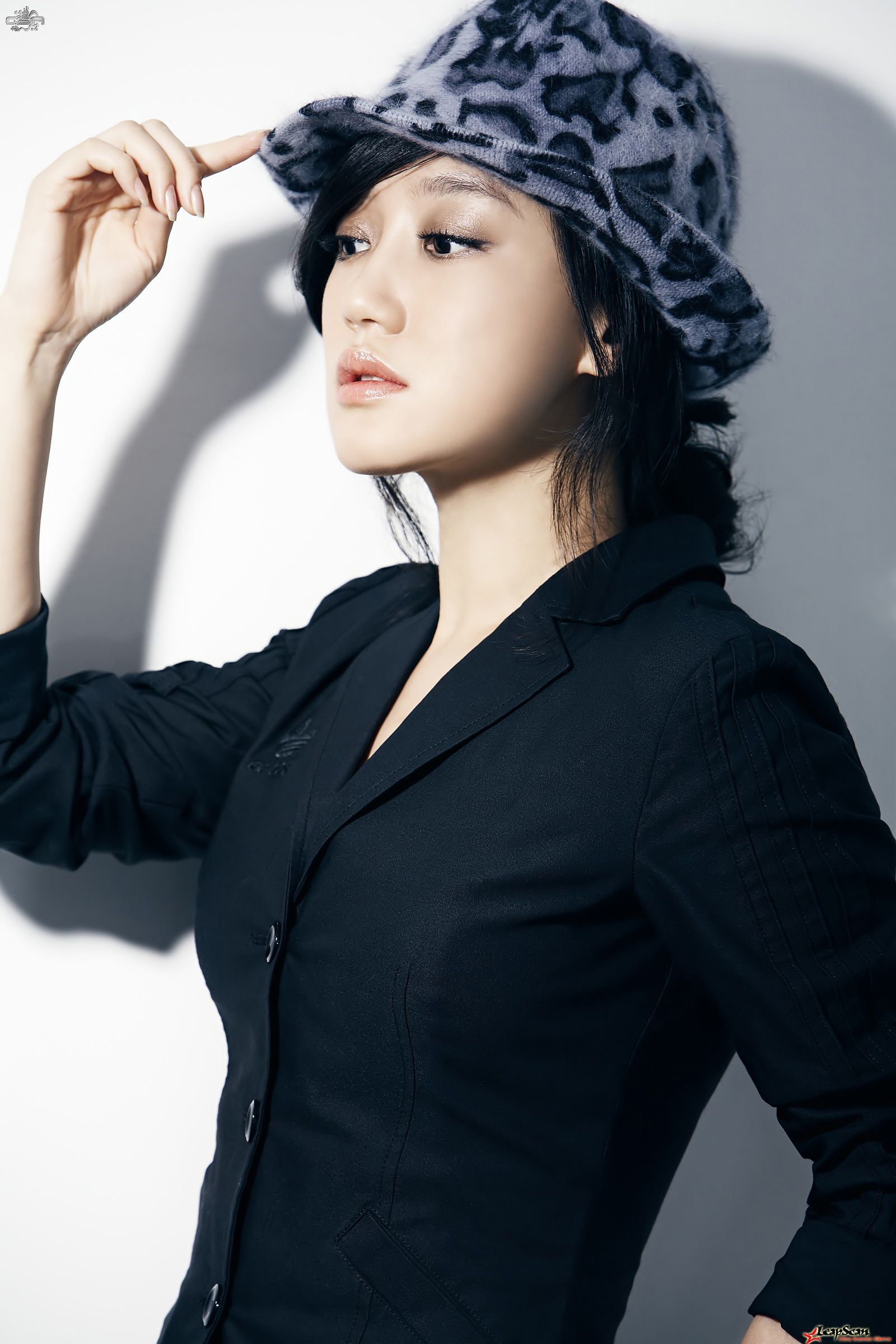 让你惊讶的高清大美女