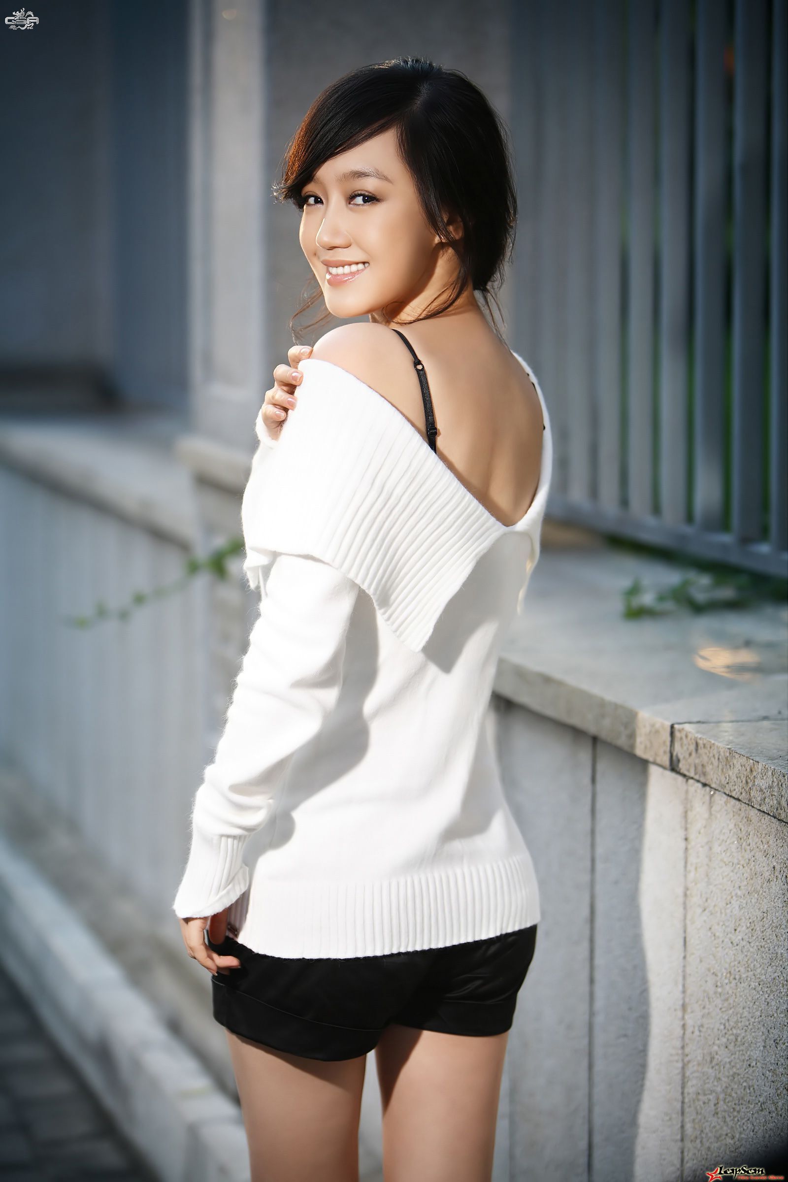 让你惊讶的高清大美女