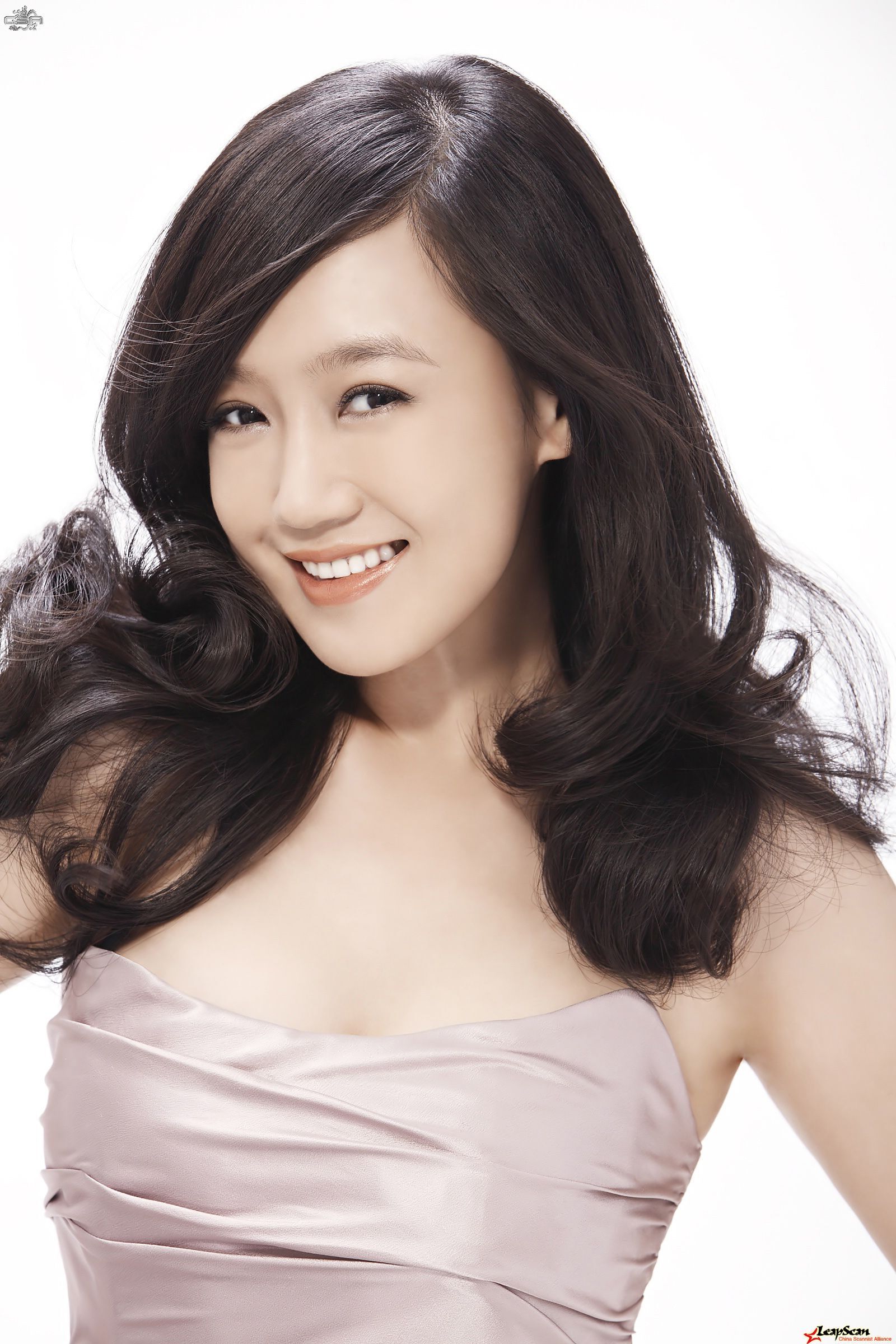 让你惊讶的高清大美女