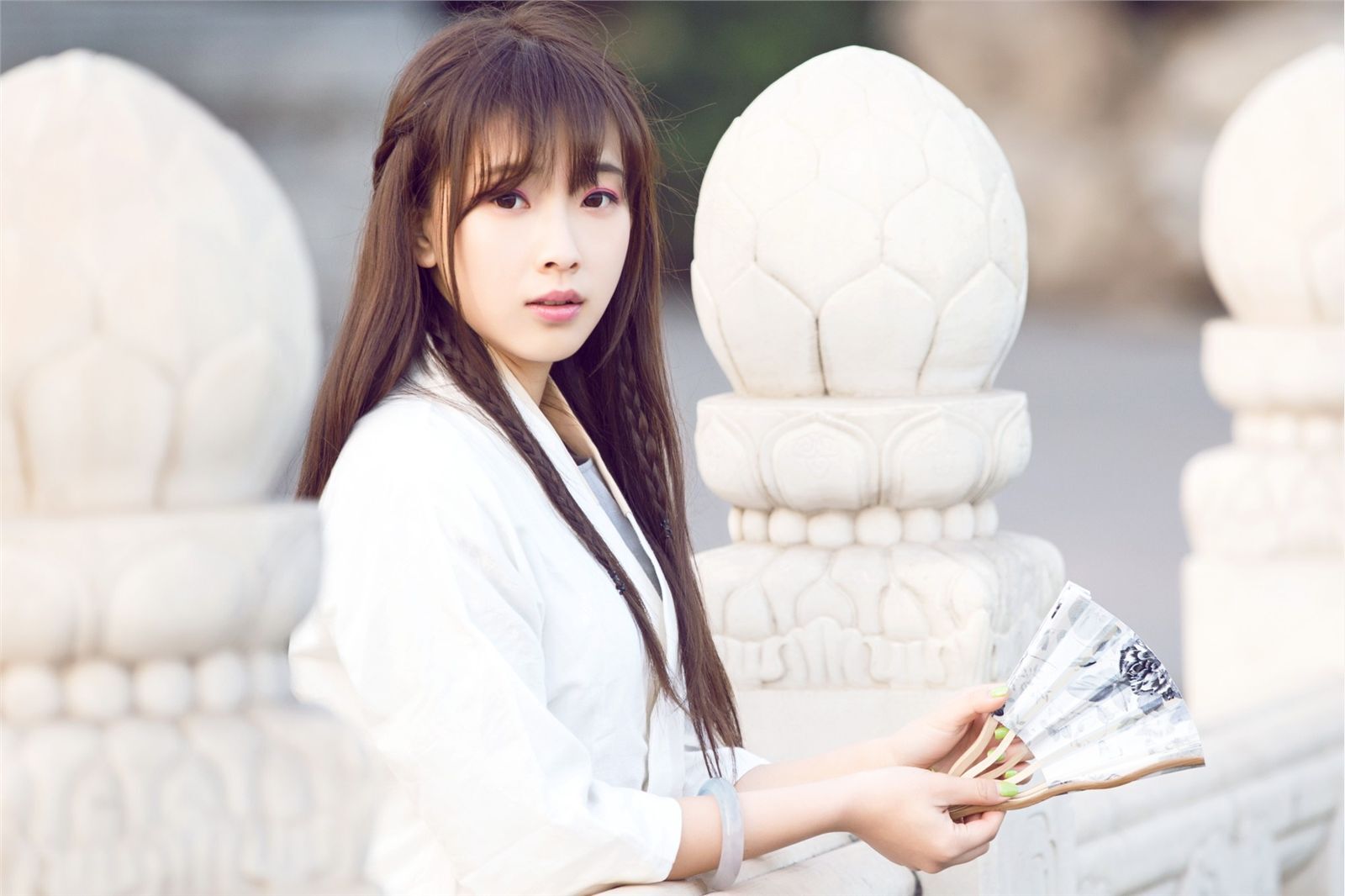 宠物女生何曼婷照片