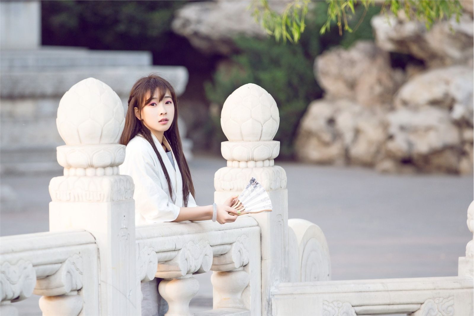 宠物女生何曼婷照片