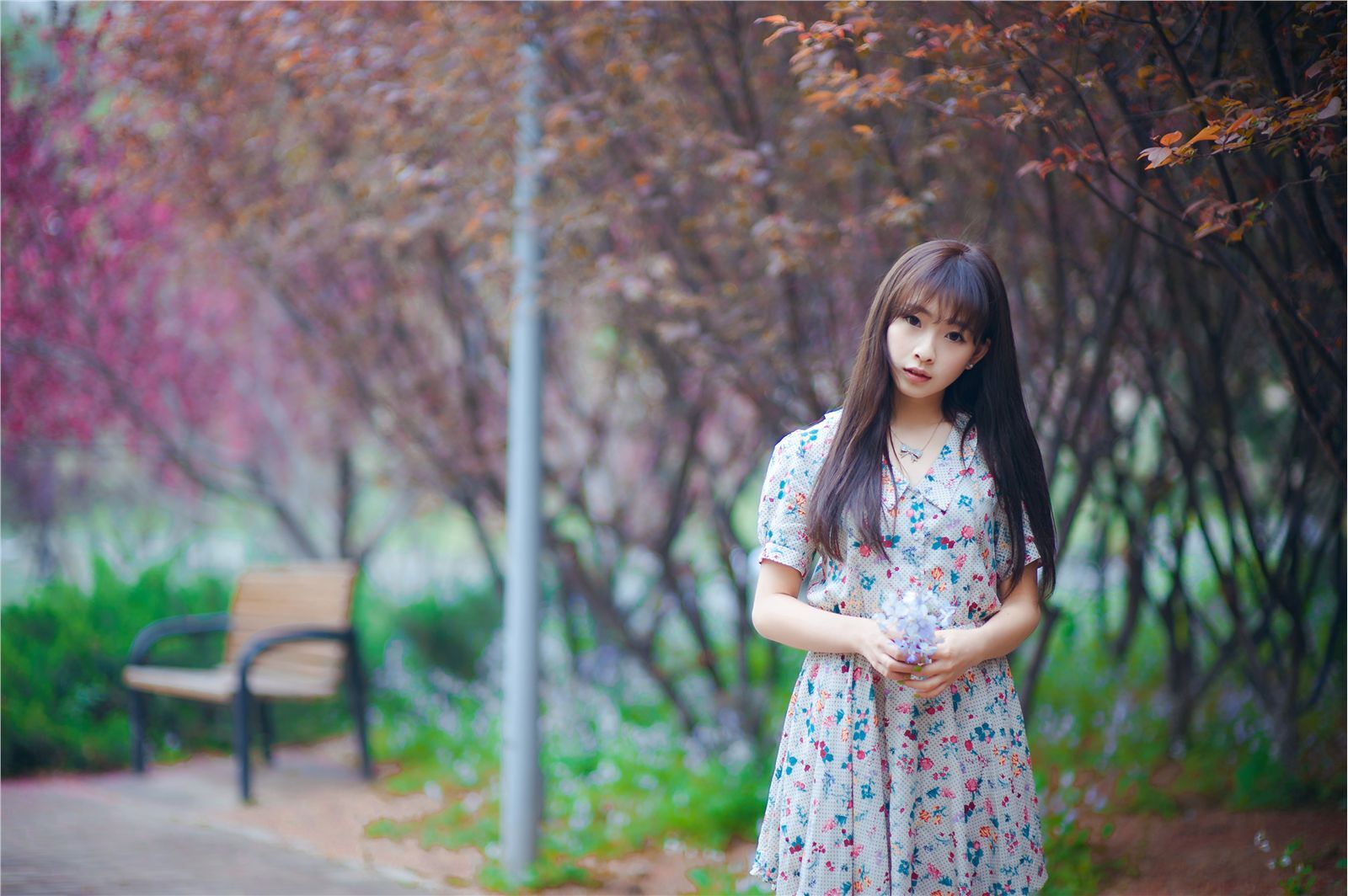 宠物女生何曼婷照片