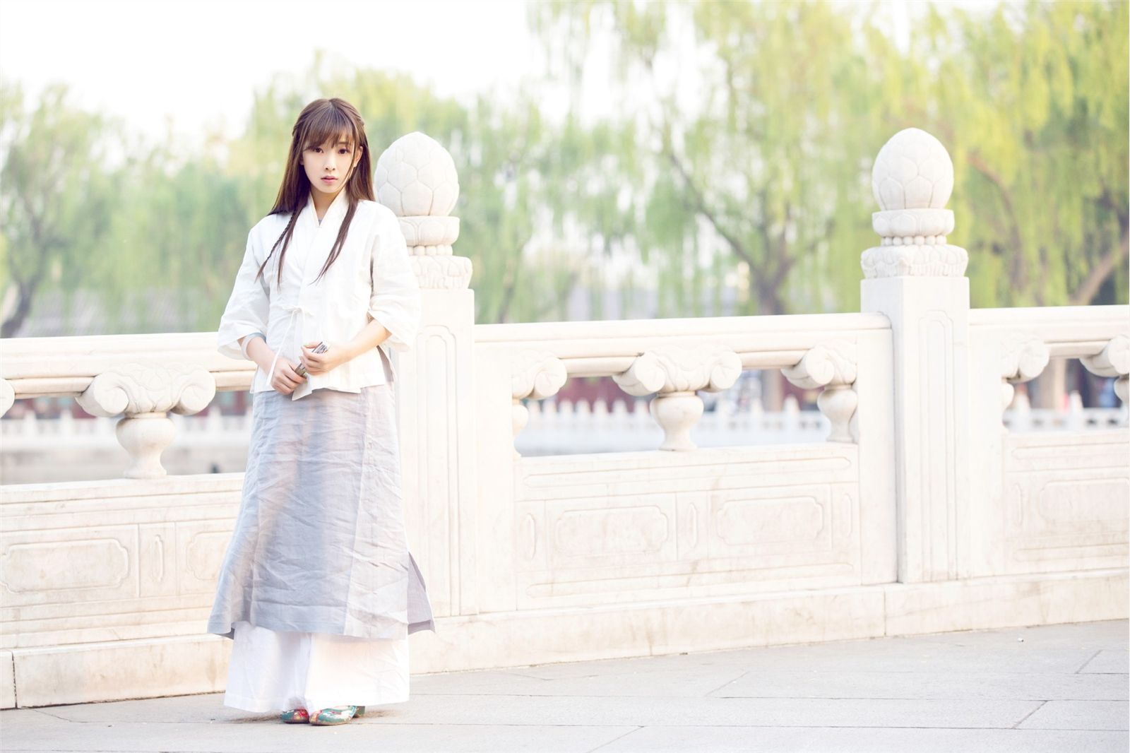 宠物女生何曼婷照片