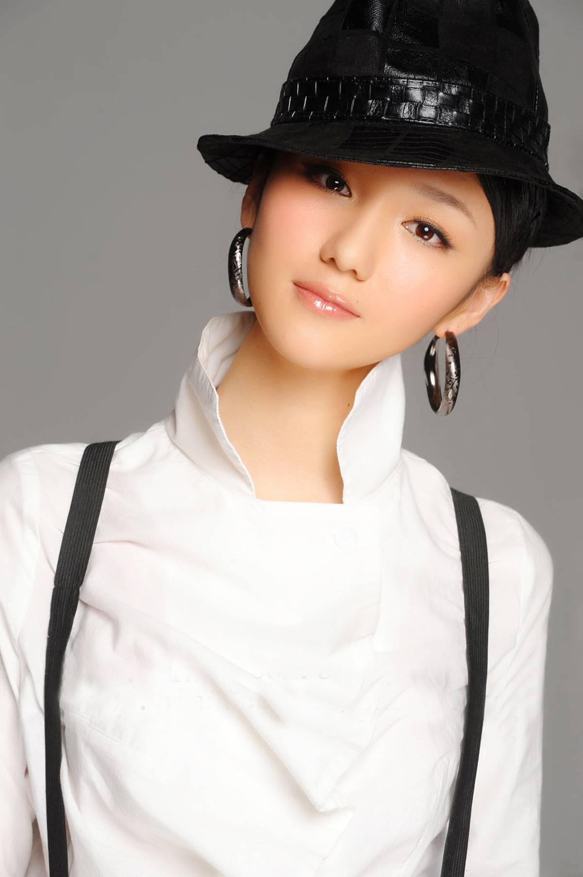 傈琳清纯性感写真套图