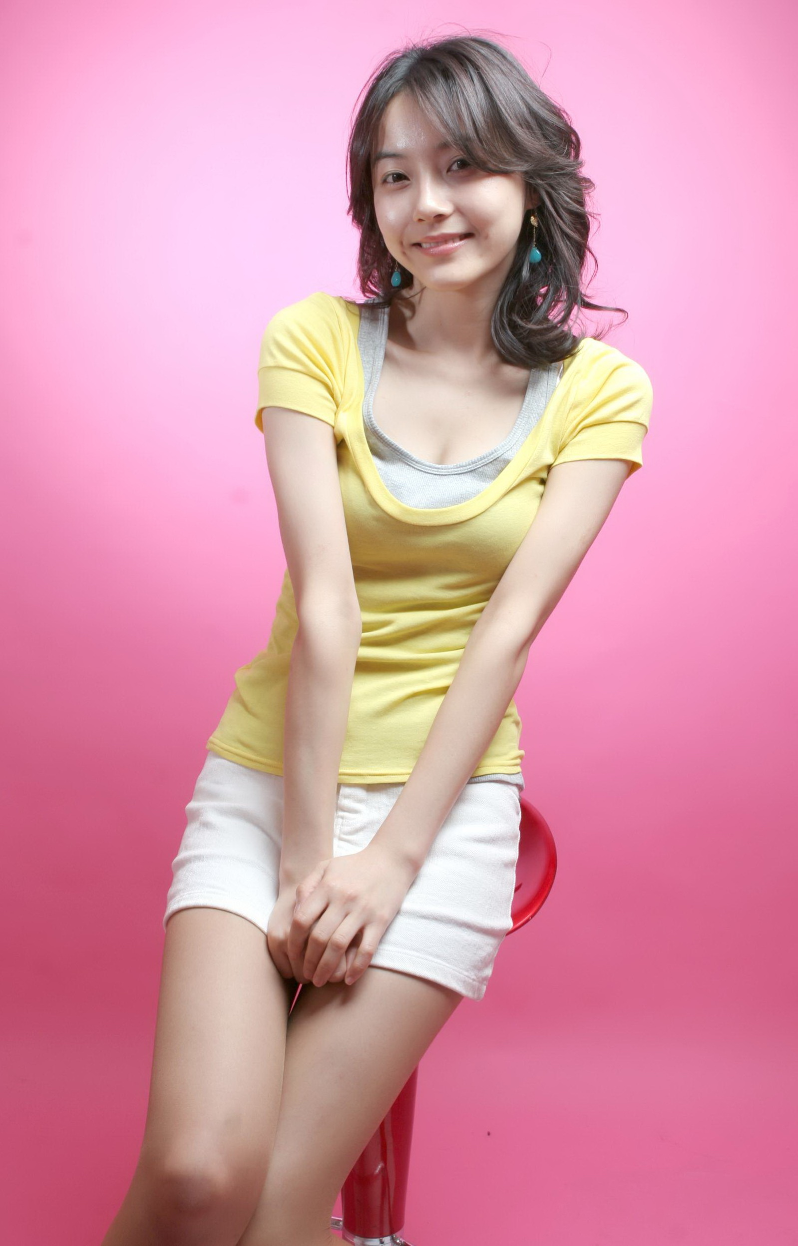 朴实俊俏的妹子