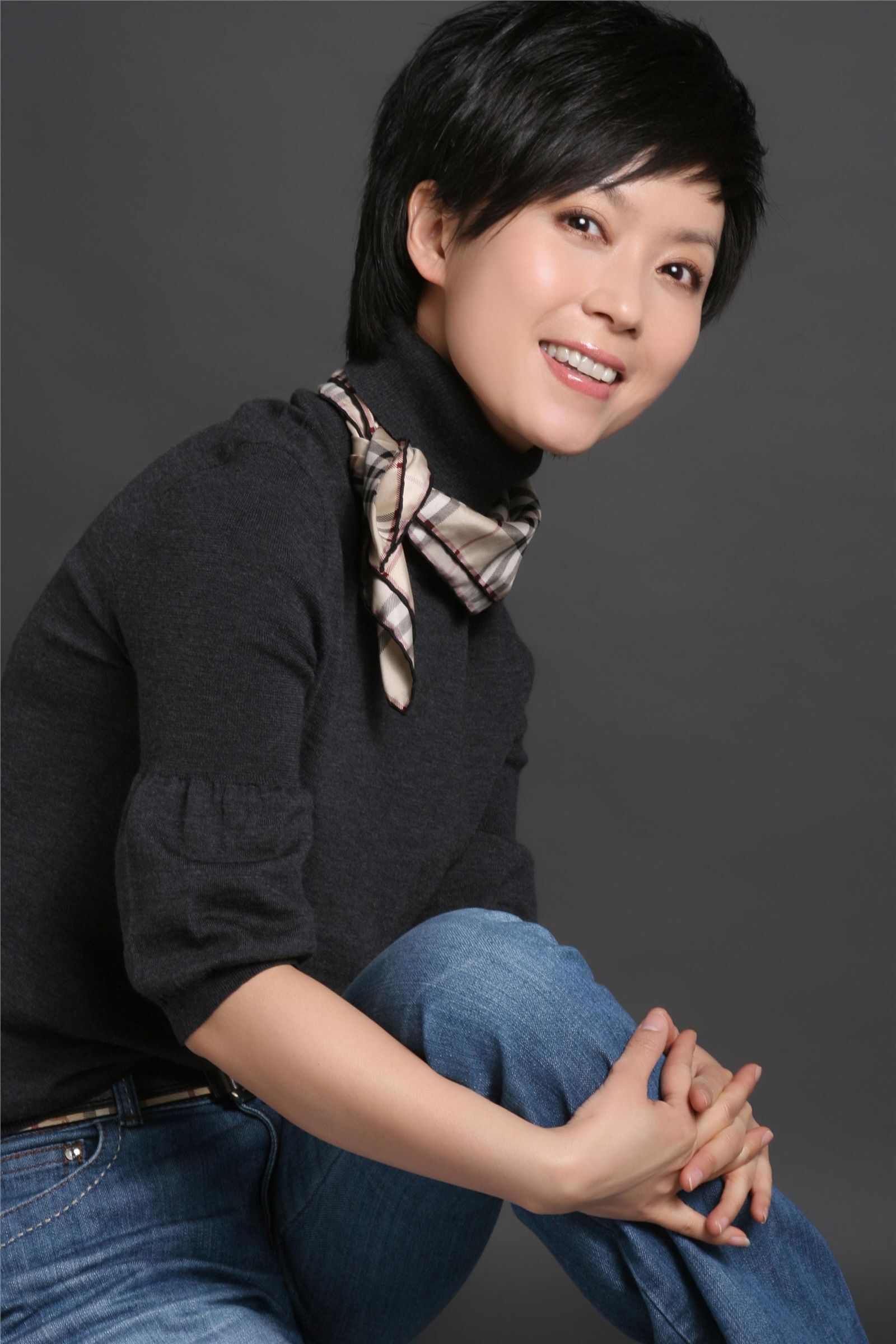 庞晓戈美丽主持高清写真