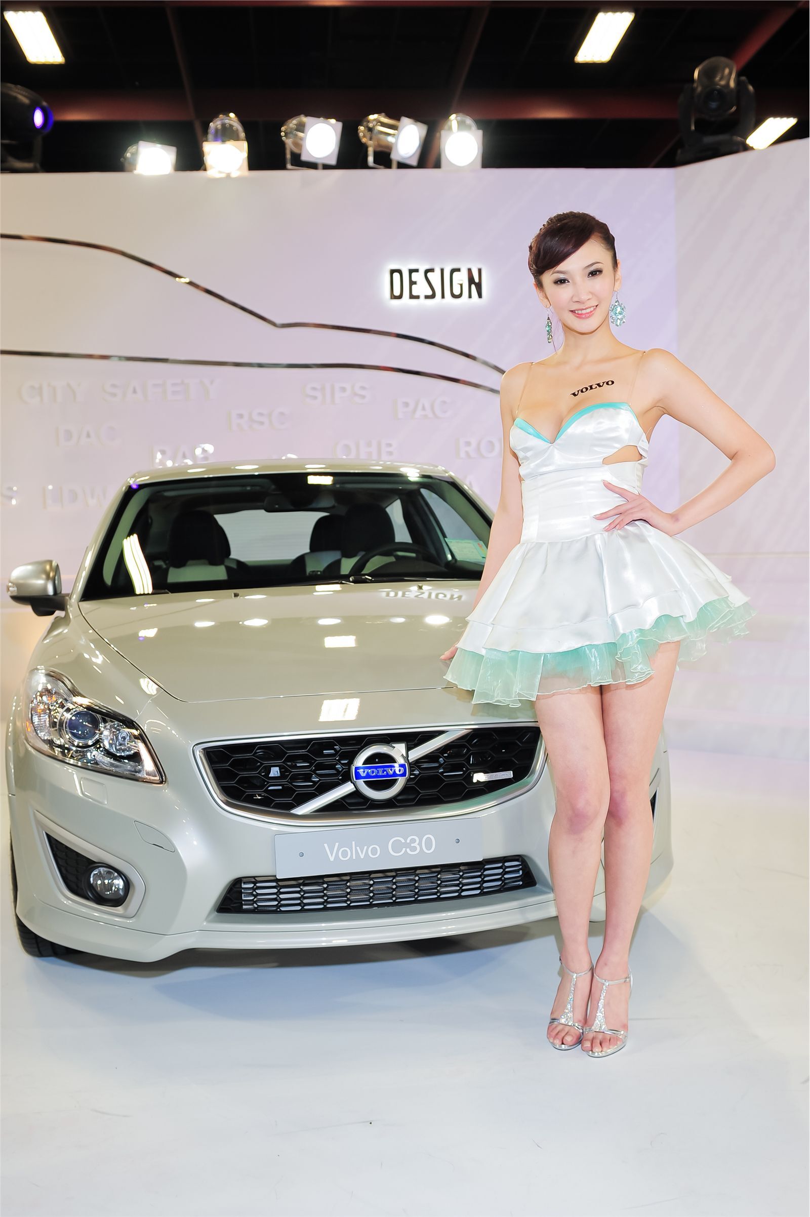 volvo 新车大展volvo美女