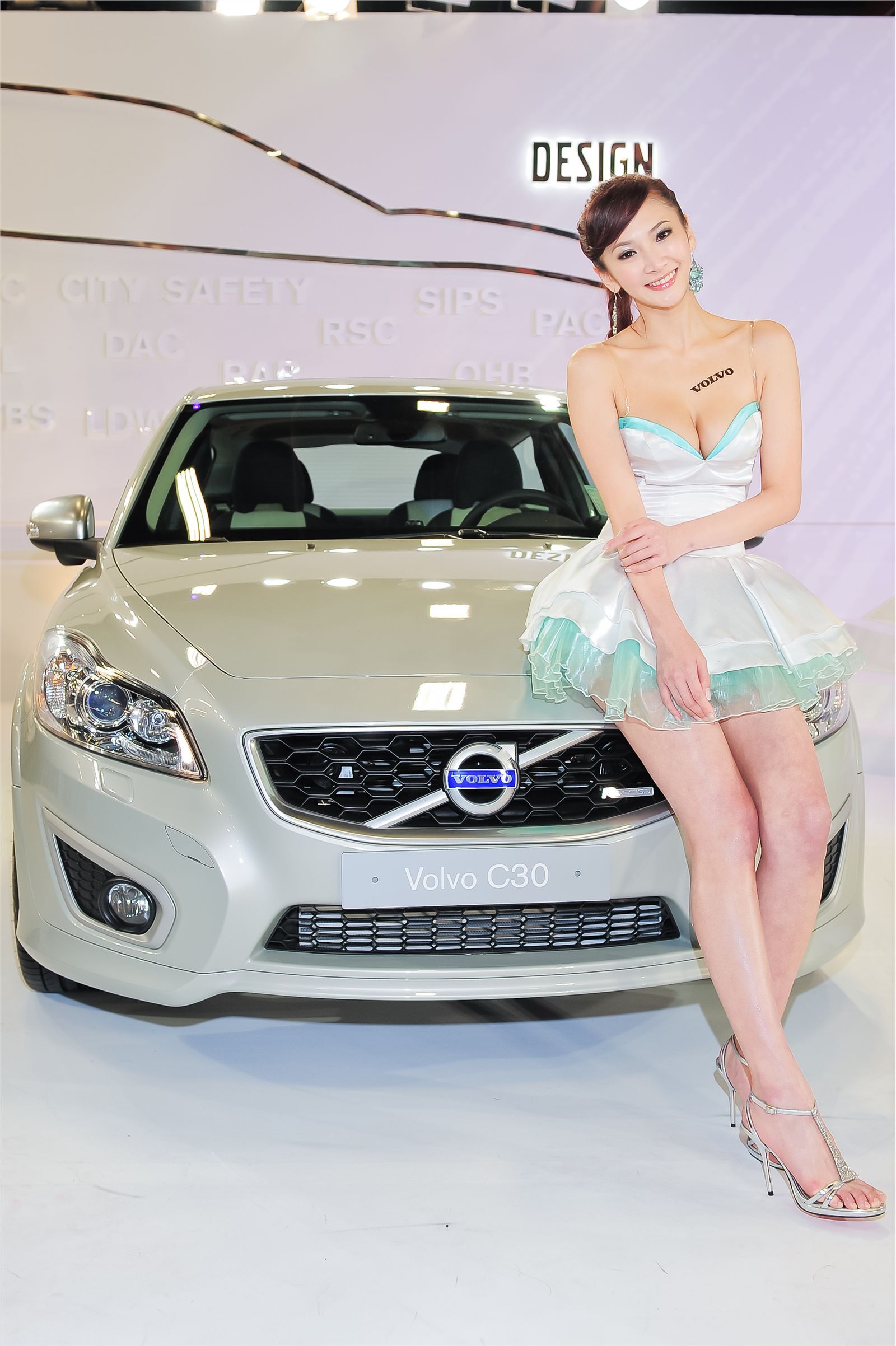 volvo 新车大展volvo美女