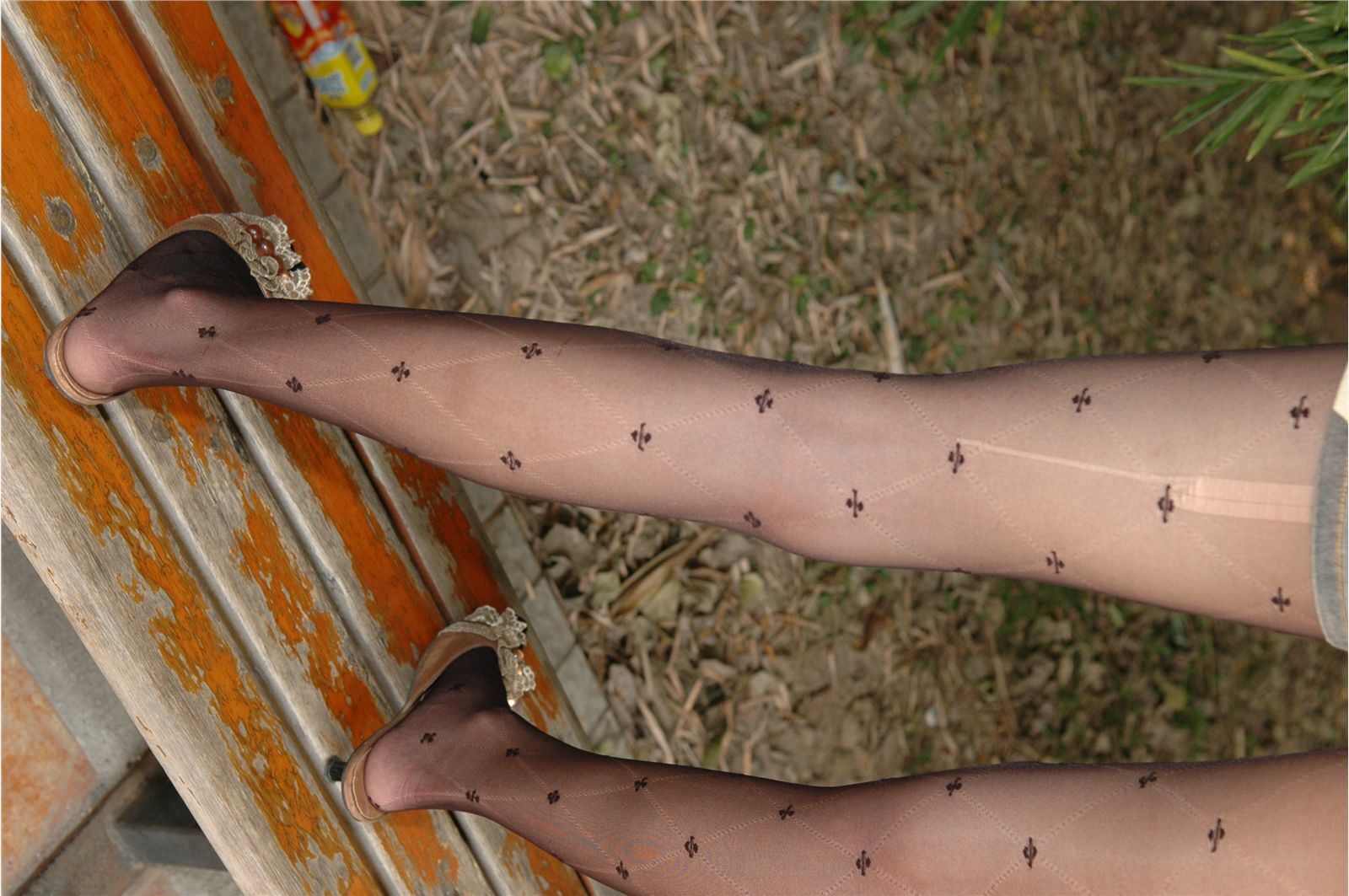 wenwen 性感丝袜美女户外写真