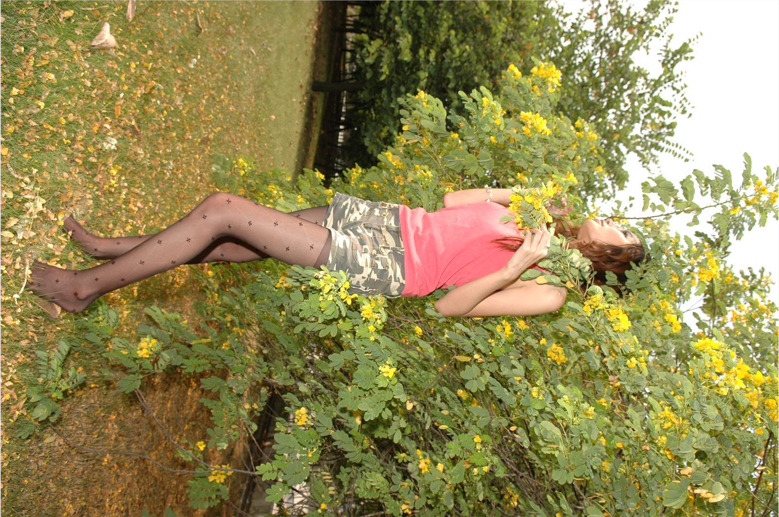 wenwen 性感丝袜美女户外写真