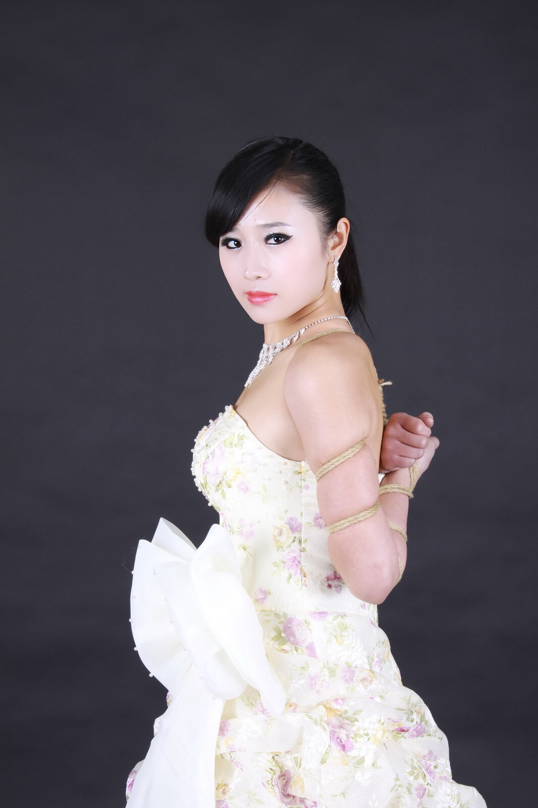 捆绑婚纱照 幸福的新娘-馨缘 【神艺缘】