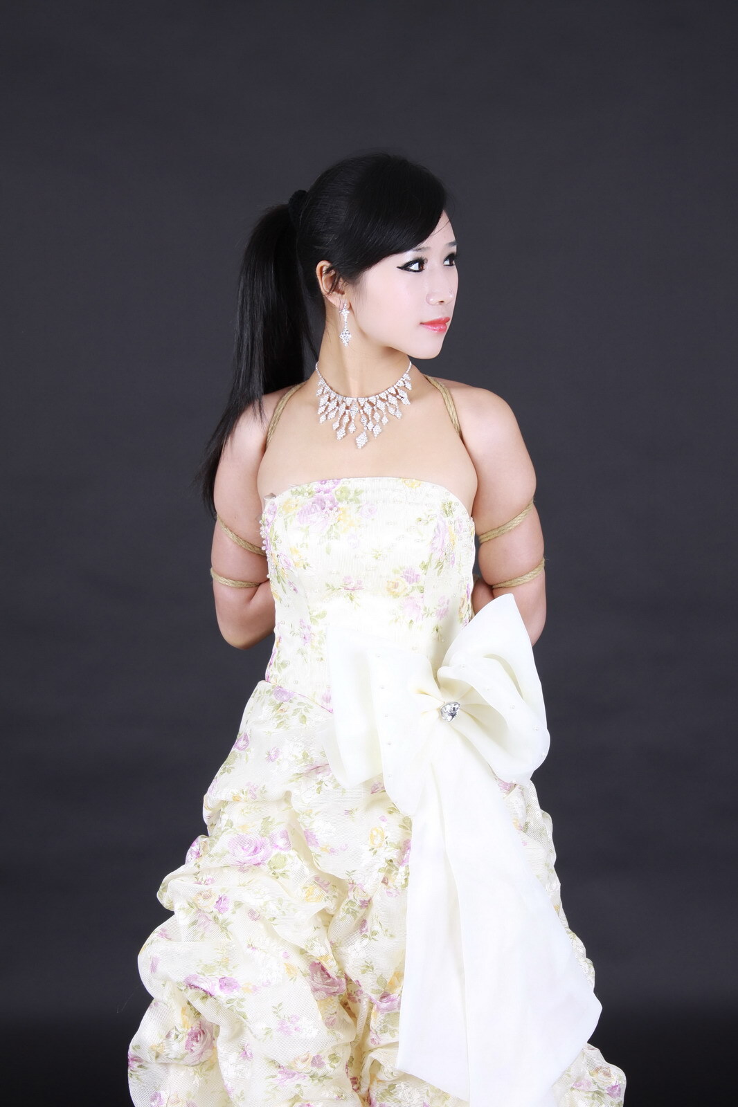 捆绑婚纱照 幸福的新娘-馨缘 【神艺缘】