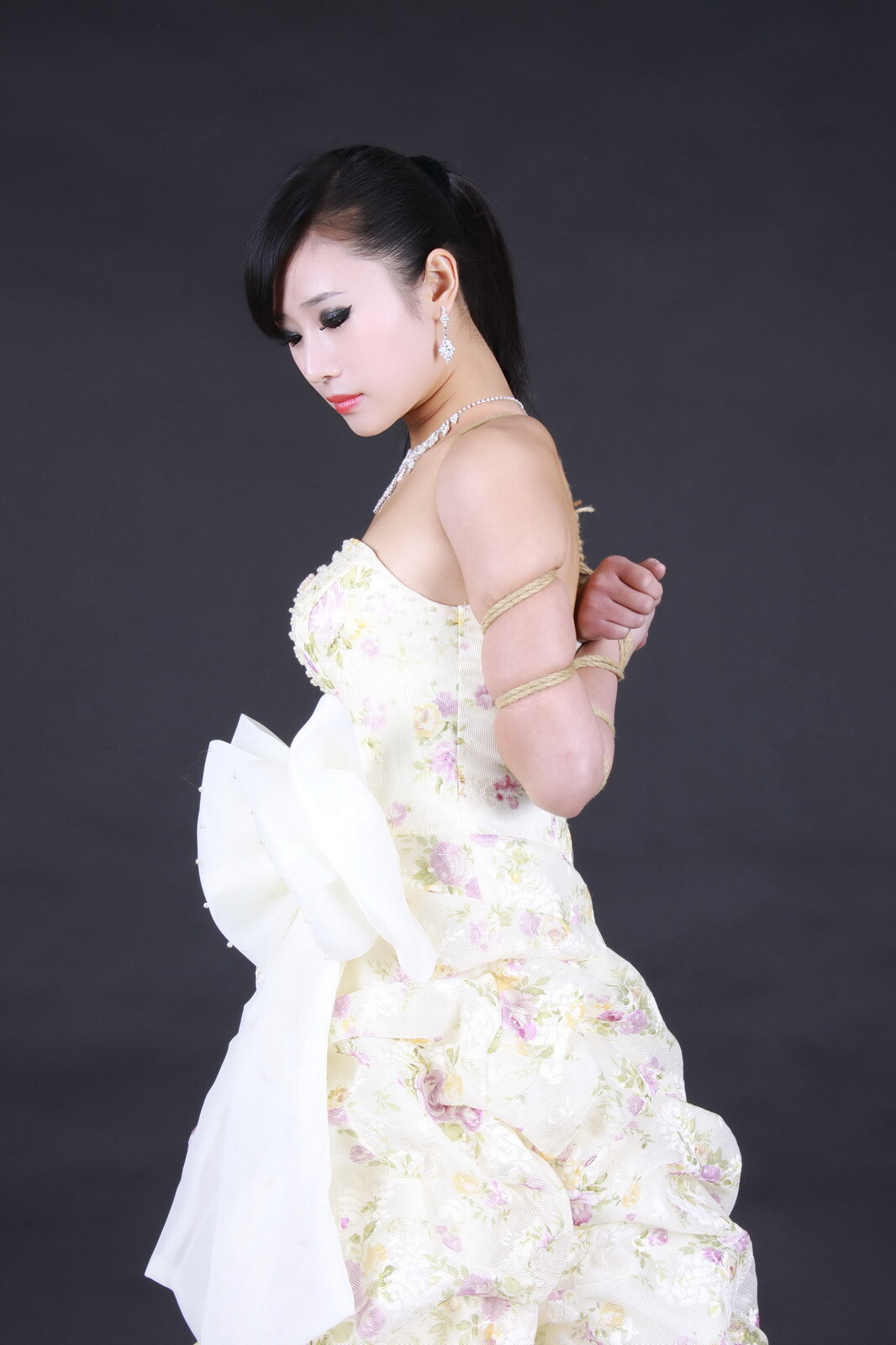 捆绑婚纱照 幸福的新娘-馨缘 【神艺缘】