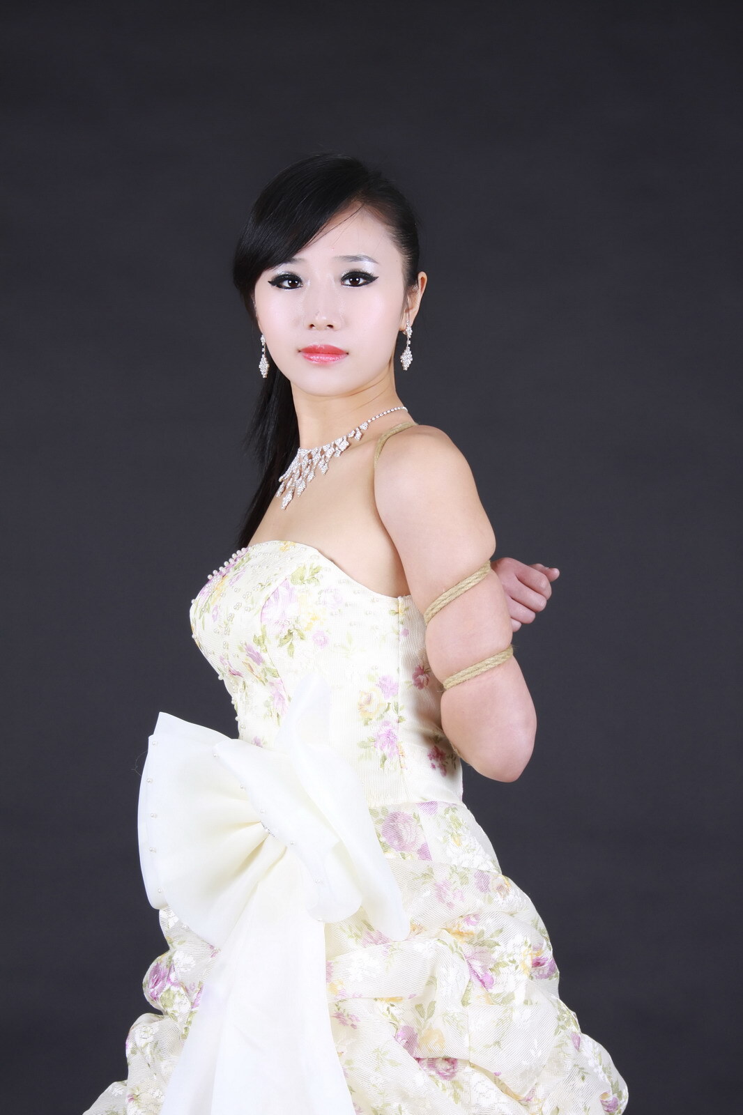 捆绑婚纱照 幸福的新娘-馨缘 【神艺缘】