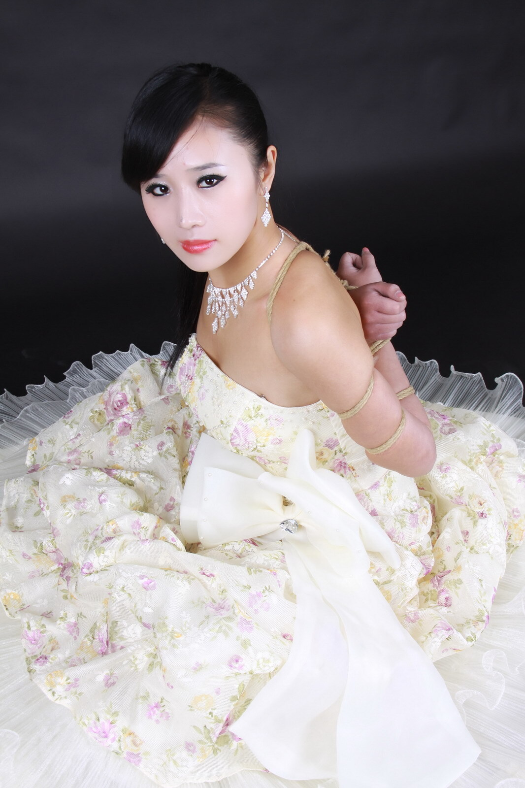 捆绑婚纱照 幸福的新娘-馨缘 【神艺缘】