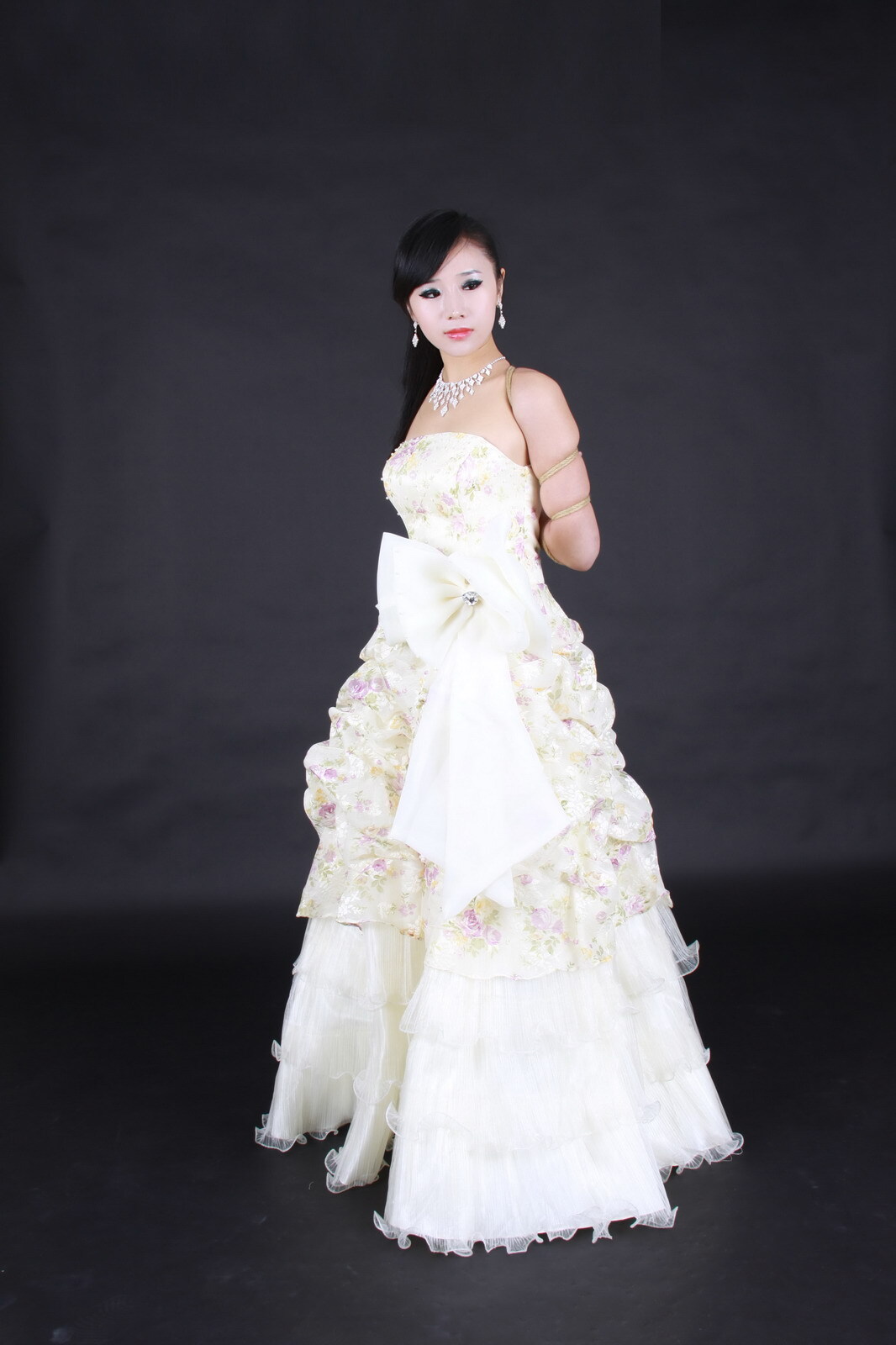 捆绑婚纱照 幸福的新娘-馨缘 【神艺缘】