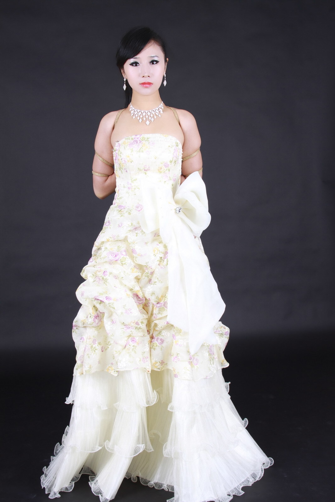 捆绑婚纱照 幸福的新娘-馨缘 【神艺缘】