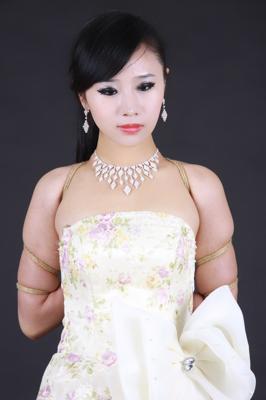 捆绑婚纱照 幸福的新娘-馨缘 【神艺缘】