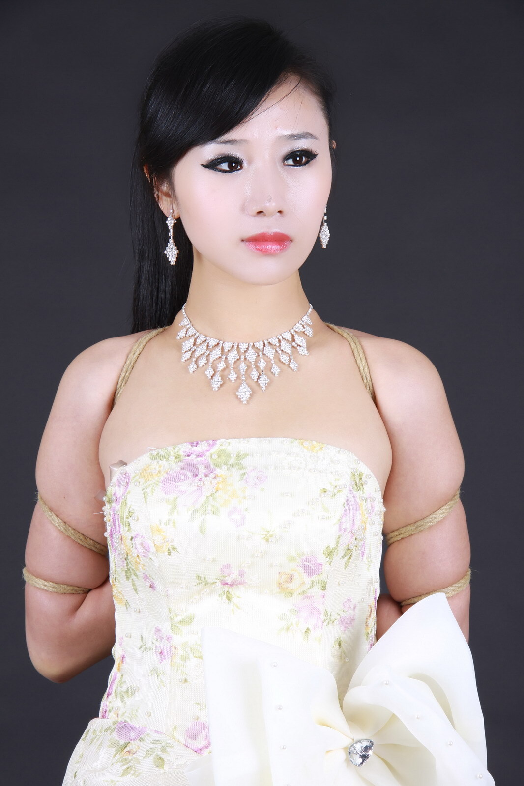 捆绑婚纱照 幸福的新娘-馨缘 【神艺缘】