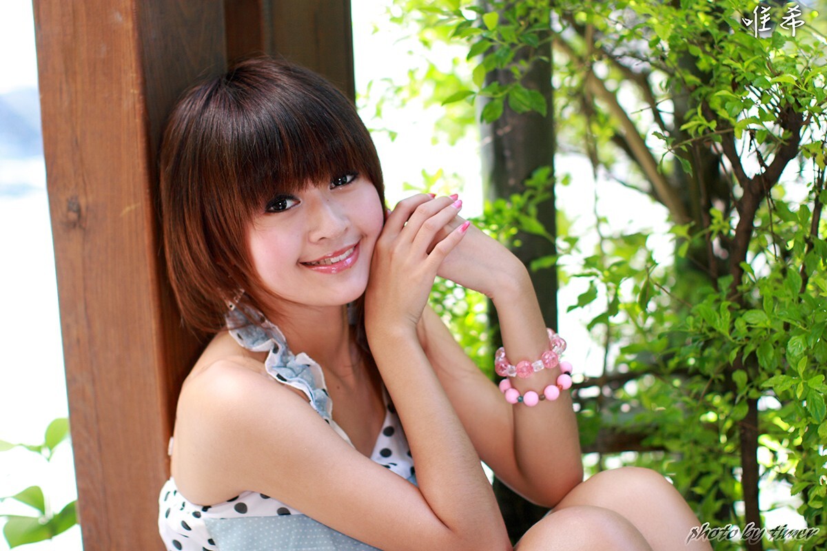 台湾妹子 寵兒-中華大學外拍