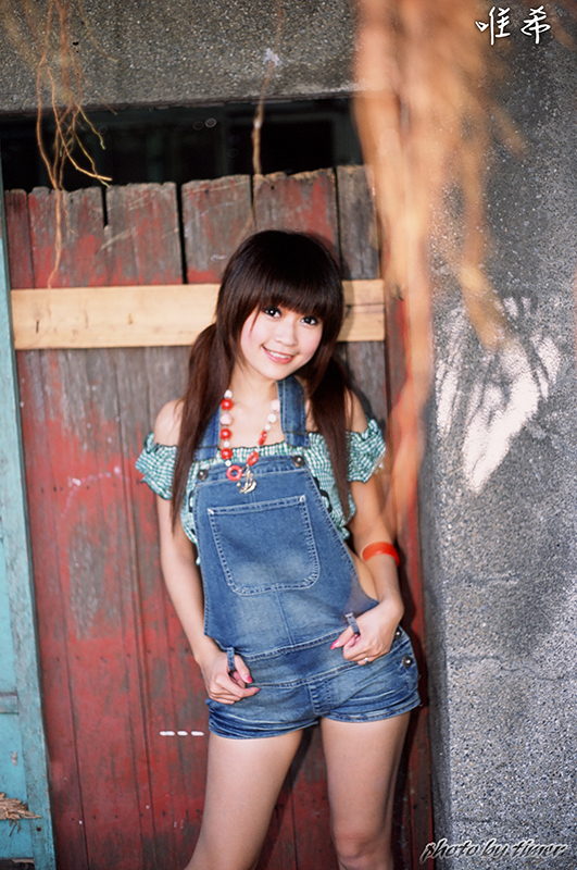 台湾妹子 寵兒-中華大學外拍