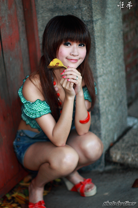 台湾妹子 寵兒-中華大學外拍