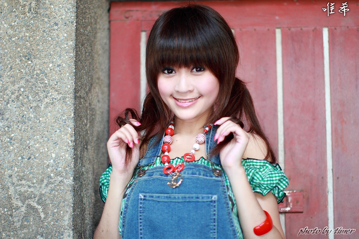 台湾妹子 寵兒-中華大學外拍