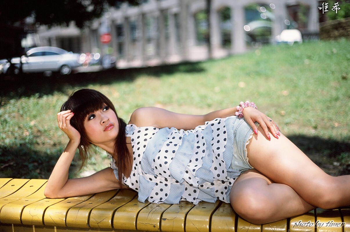 台湾妹子 寵兒-中華大學外拍