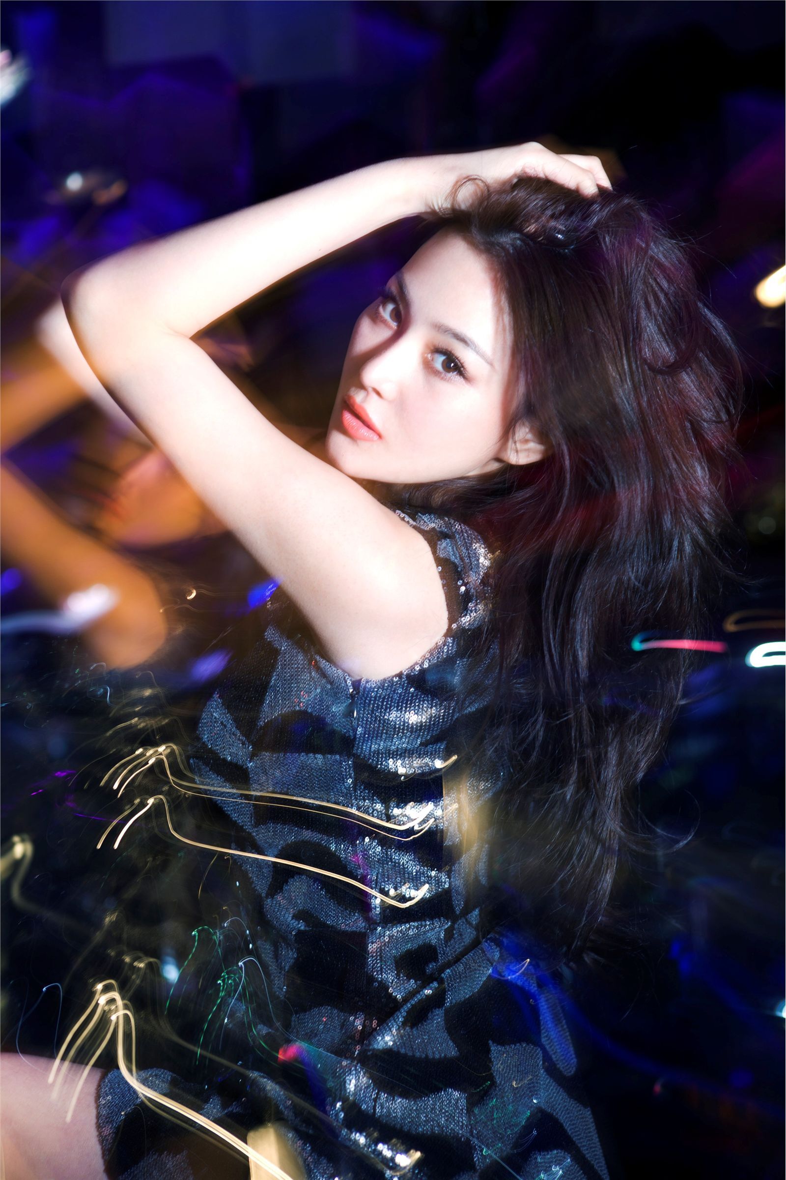 张馨予最新迷幻火辣写真(特大尺寸)