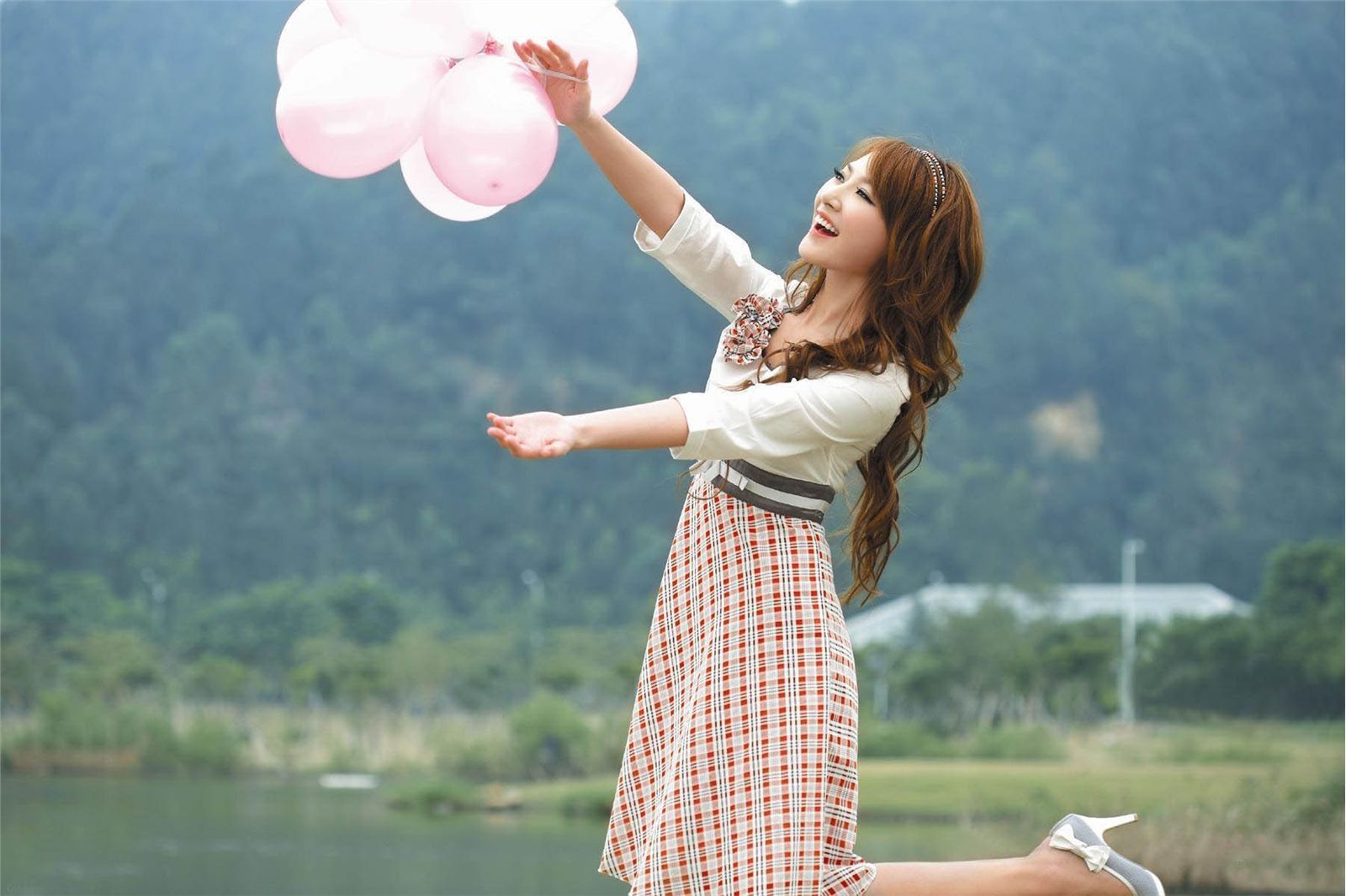 清纯俊美职场美女