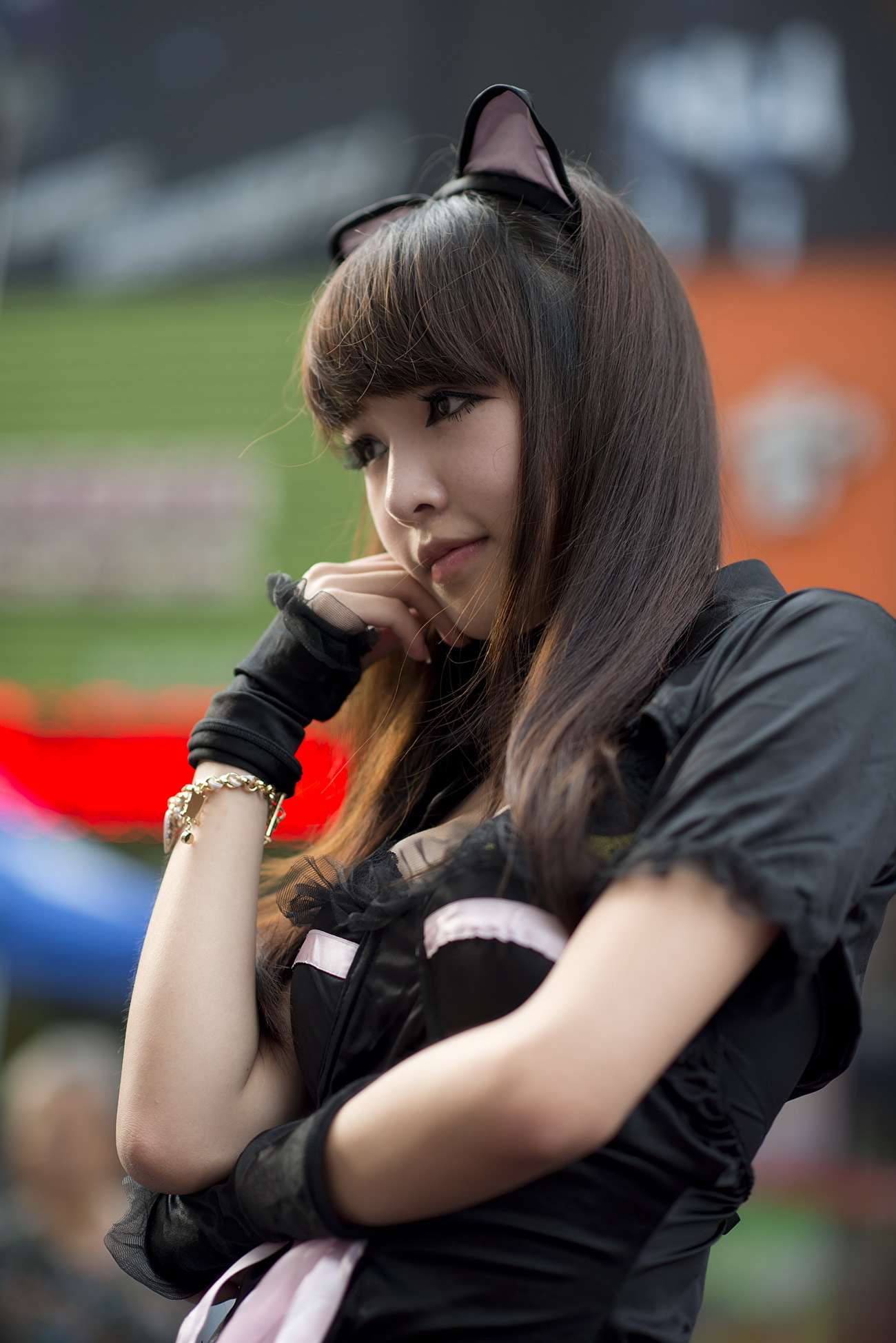 性感美人夏小薇 豪车前凸后翘 黑丝诱惑 可爱粉嫩女孩