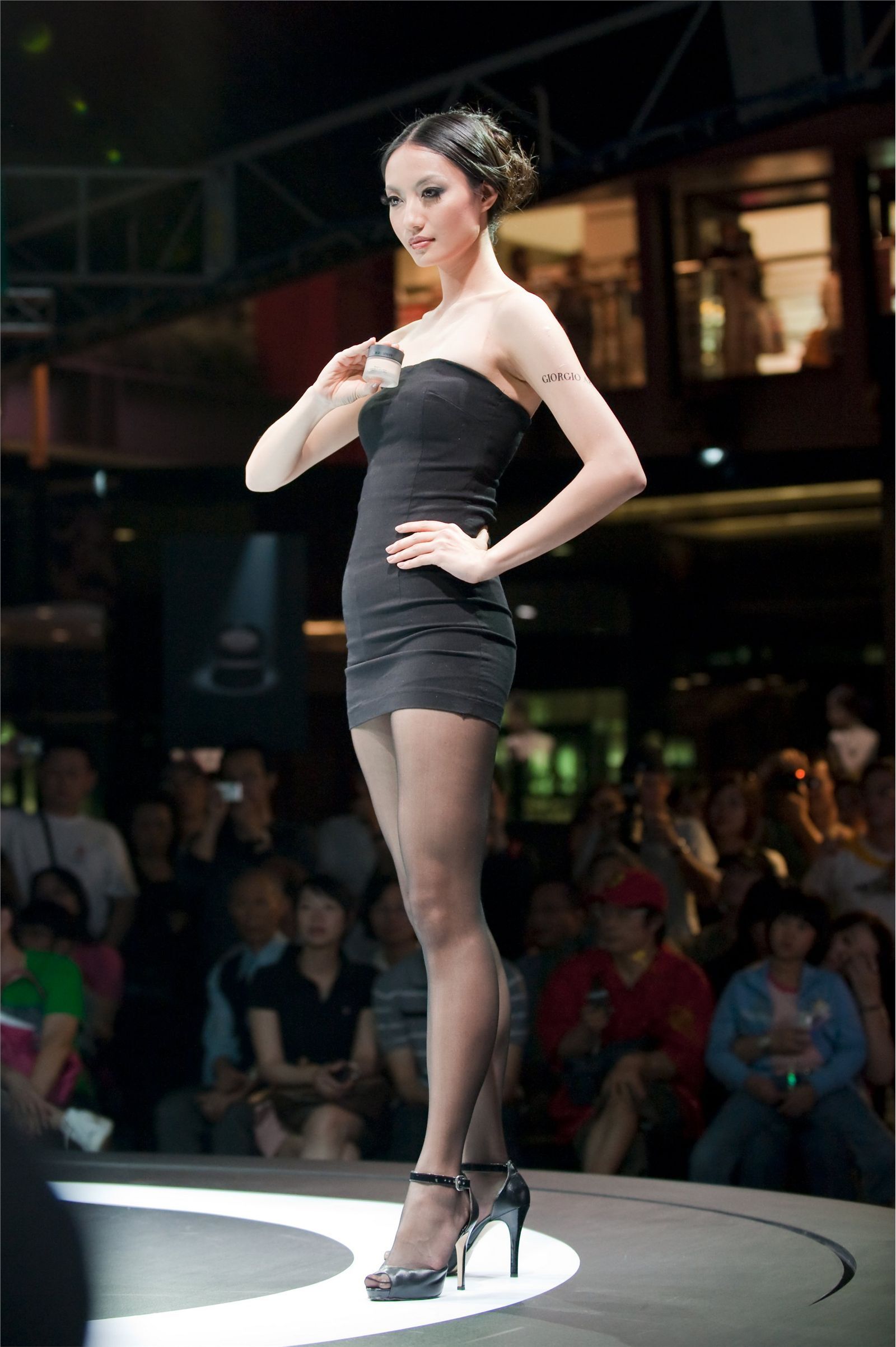 夏季时装展示 2010GirogioArmani