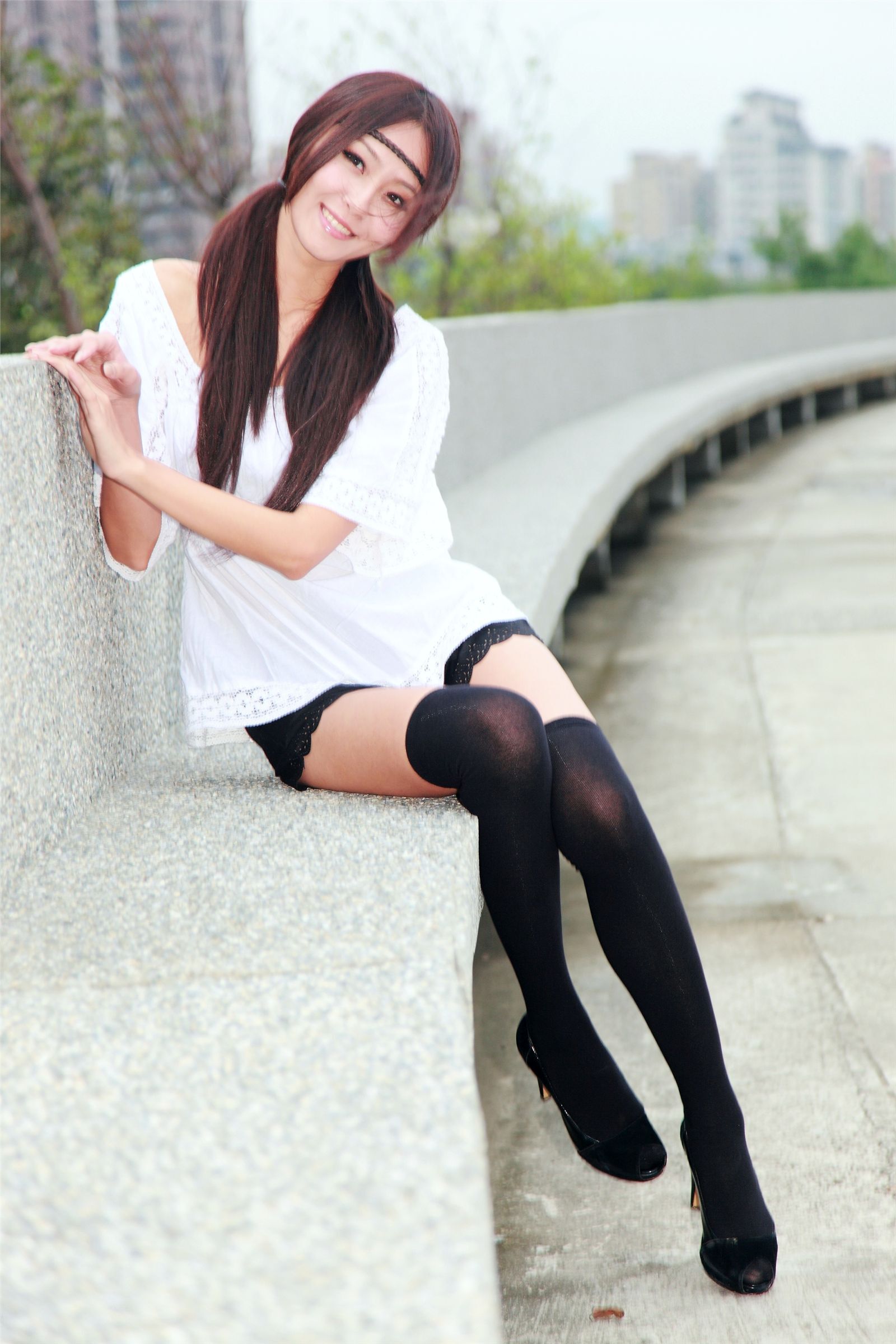 小雪-2011.11.13 信义街拍　国产美女高清写真大图