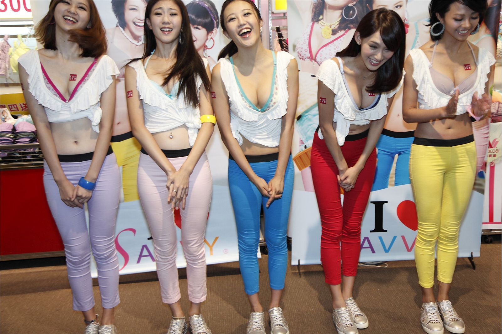 2011ZERO+莎薇內衣代言 美女代言