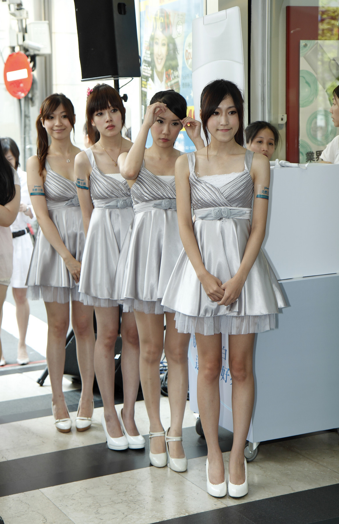 玩具創作展 美體主張 国内模特活动展示 高清美女图片